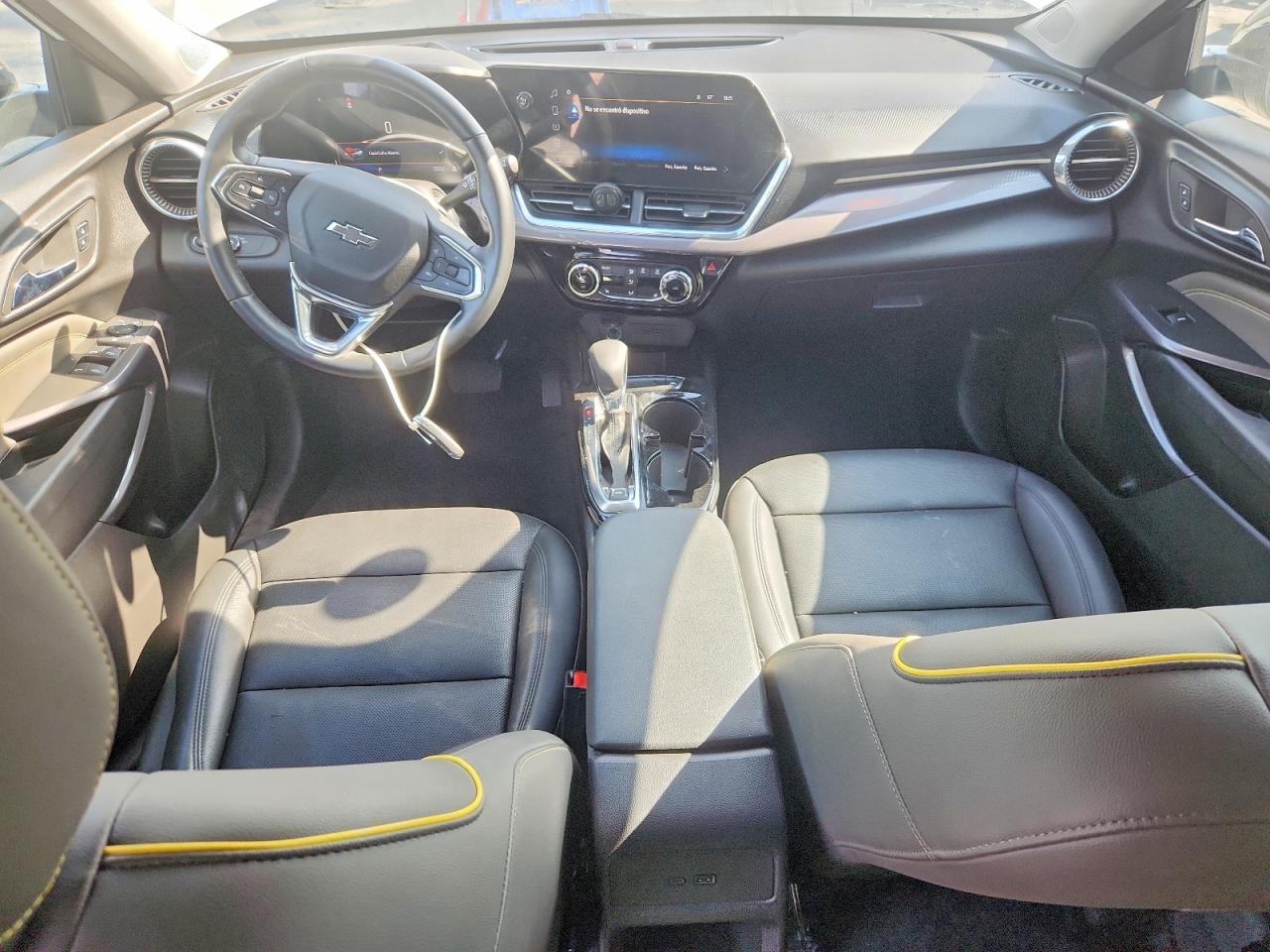 2025 Chevrolet Trax Activ White vin: KL77LKEP1SC121433