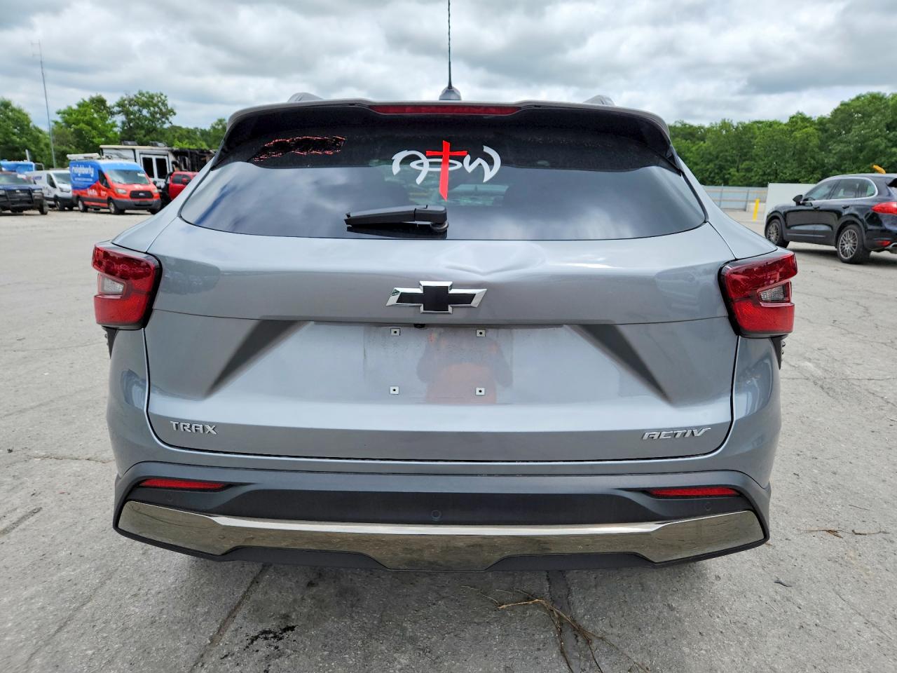 2026 Chevrolet Trax Activ Gray vin: KL77LKEP2TC050986