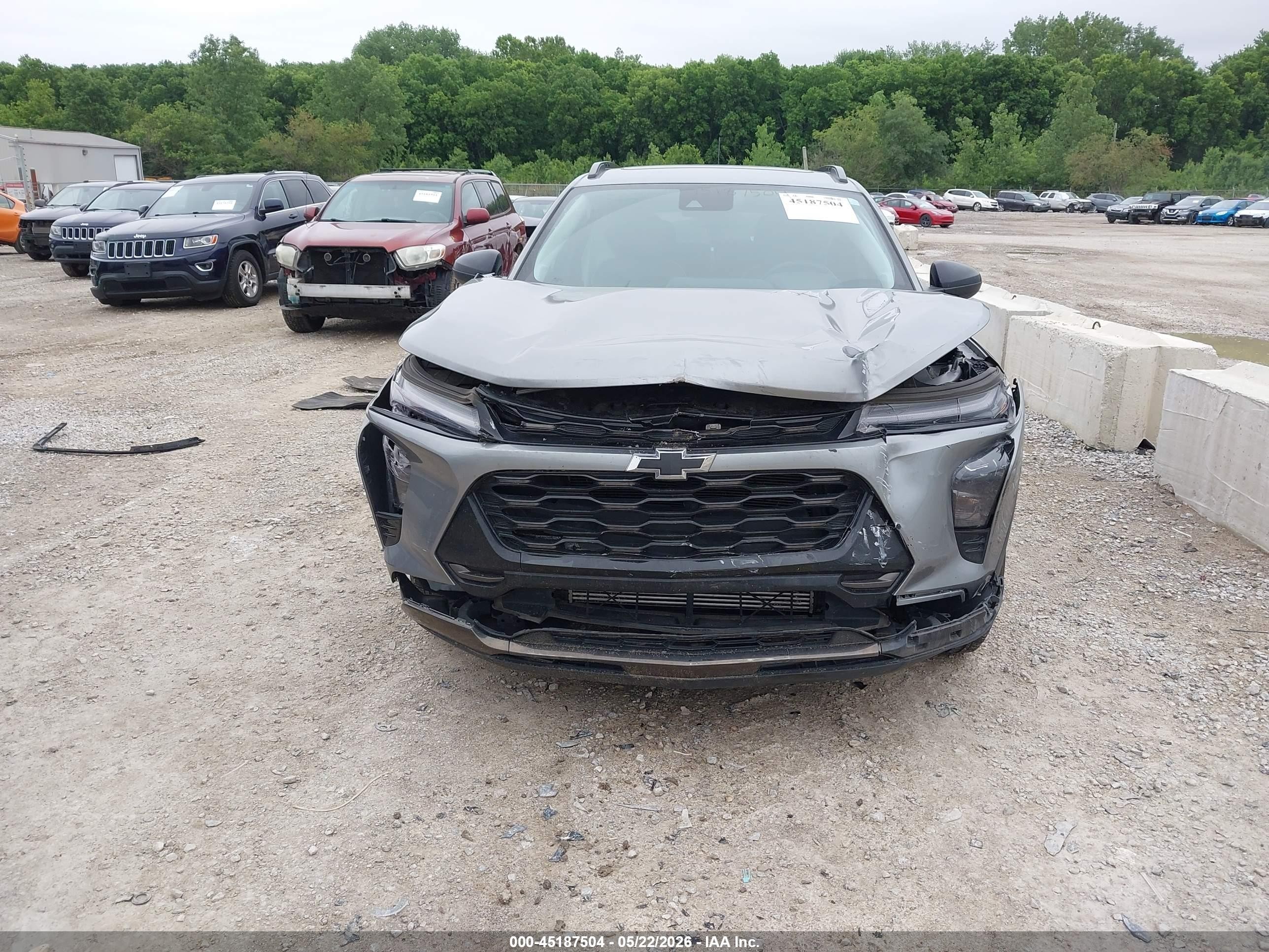 2025 Chevrolet Trax Fwd Activ Gray vin: KL77LKEPXSC158285