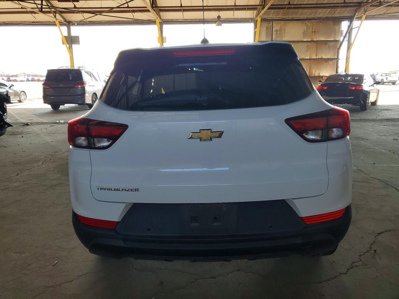2022 Chevrolet Trailblazer 330 White vin: KL79MMS22NB101325
