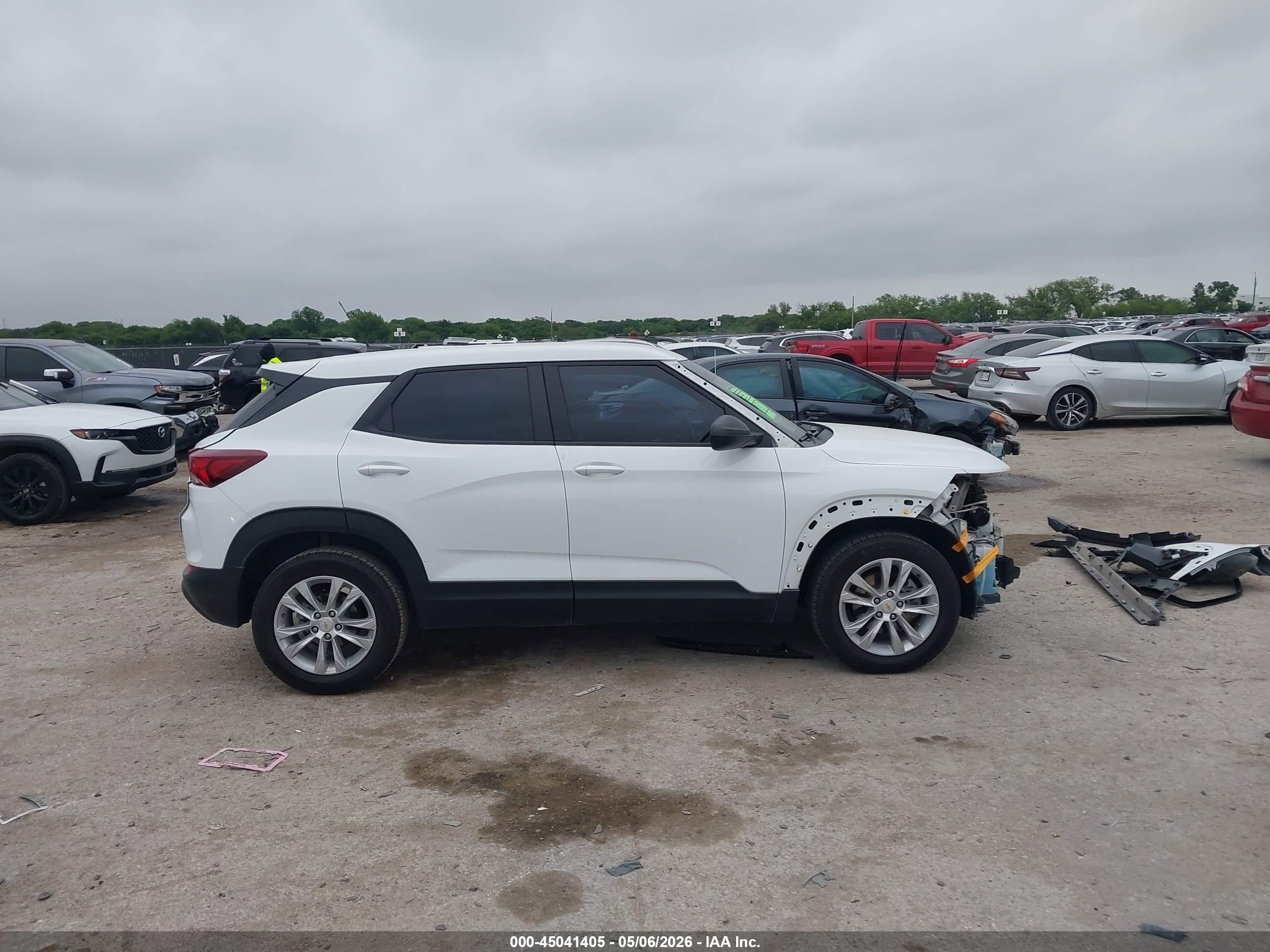 2021 Chevrolet Trailblazer Fwd Ls White vin: KL79MMS2XMB168186