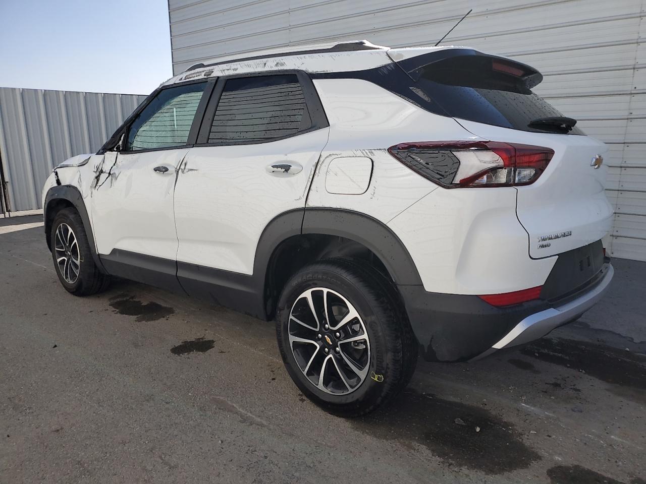 2025 Chevrolet Trailblazer Lt White vin: KL79MRSL2SB194753 Damage: Left Front Door Handle, Heavy Scratch, > 12 Inches