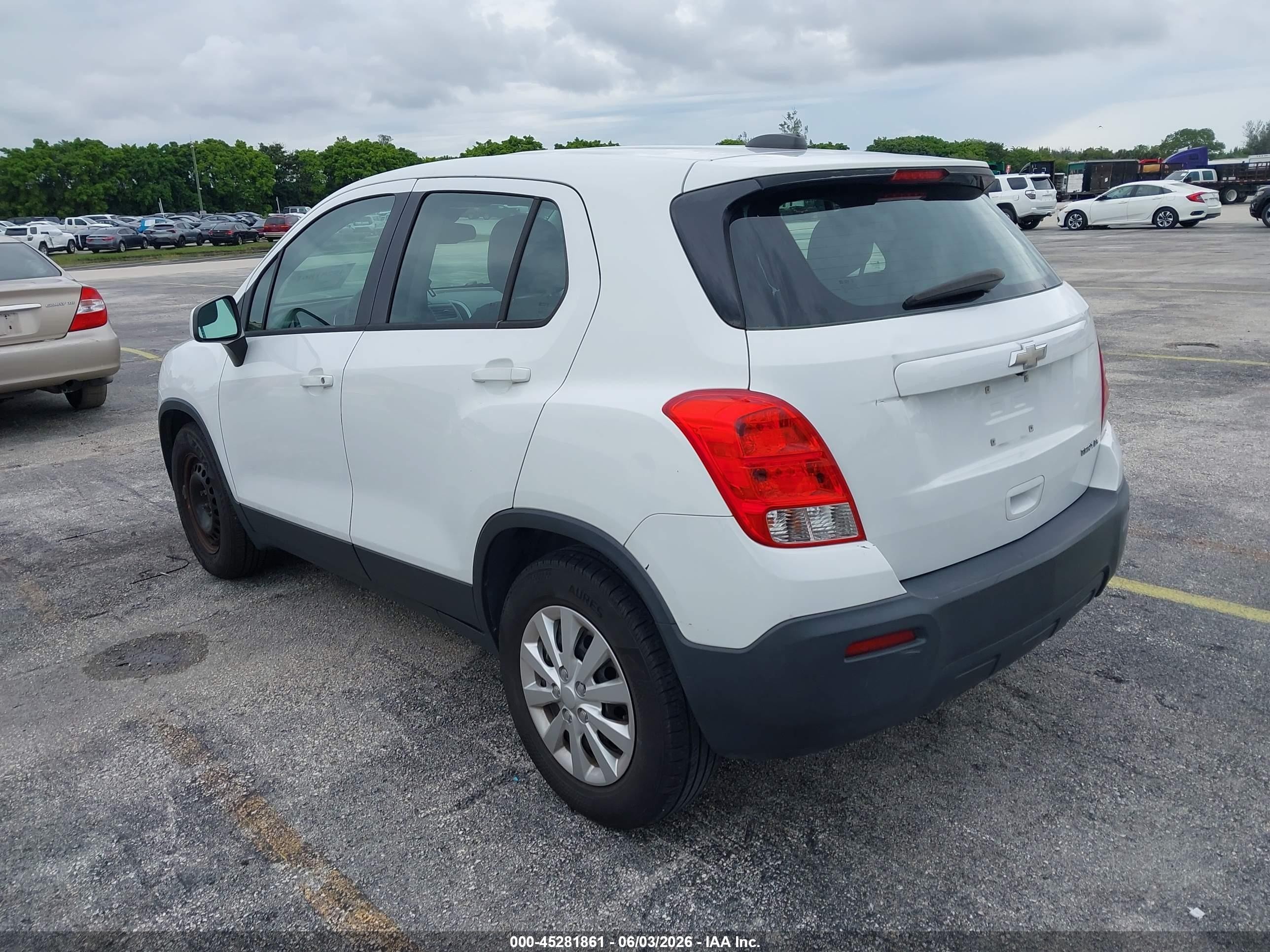 2015 Chevrolet Trax 1ls Белый vin: KL7CJKSB0FB127281
