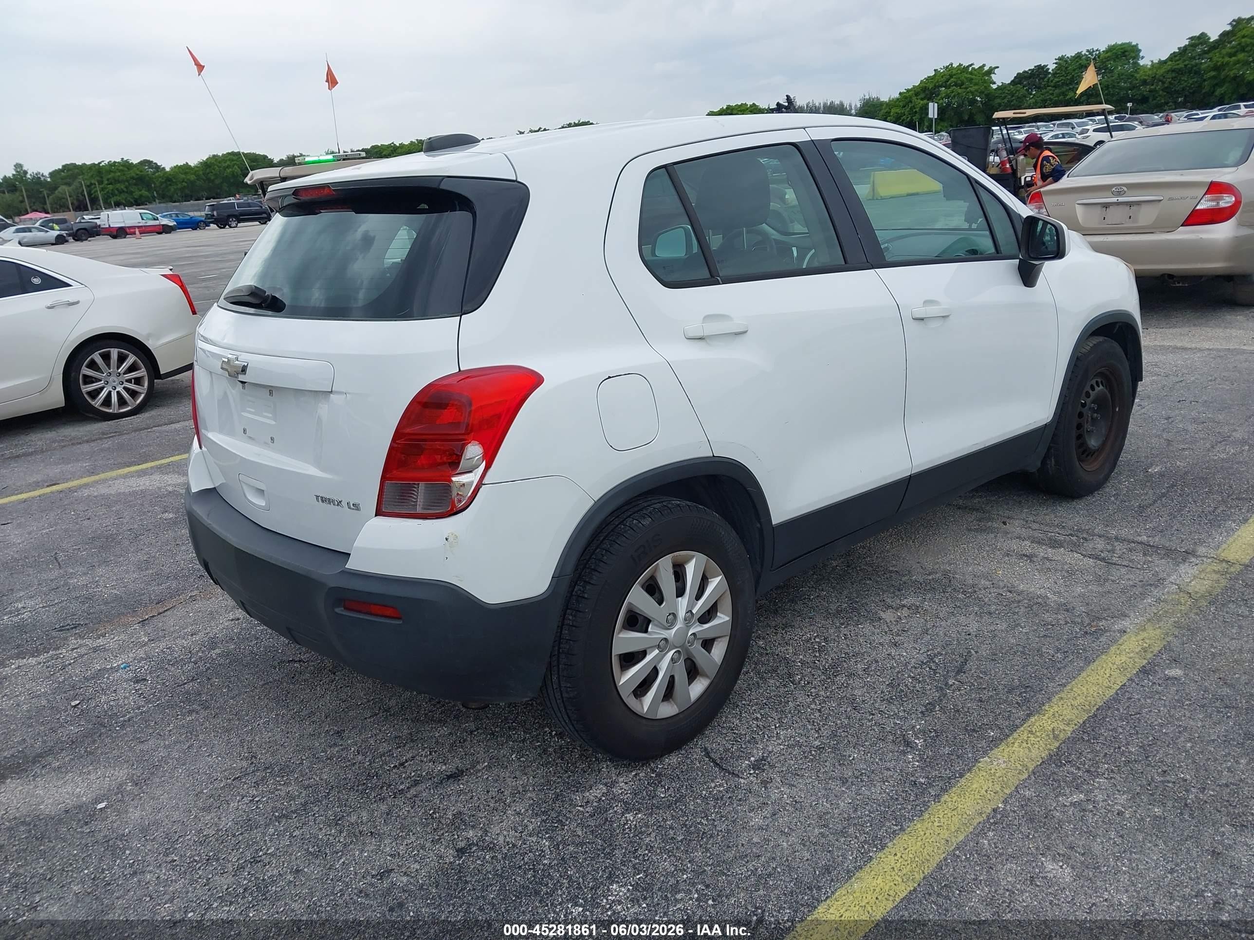 2015 Chevrolet Trax 1ls Белый vin: KL7CJKSB0FB127281
