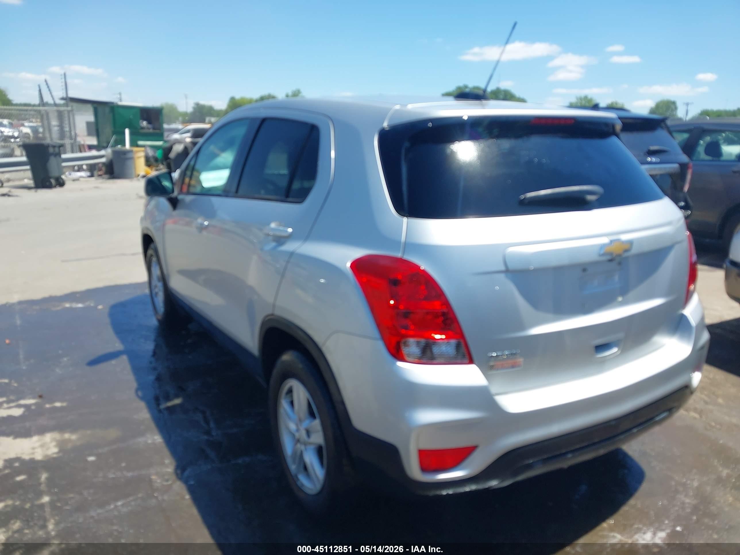 2020 Chevrolet Trax Fwd Ls Серебряный vin: KL7CJKSB0LB328688
