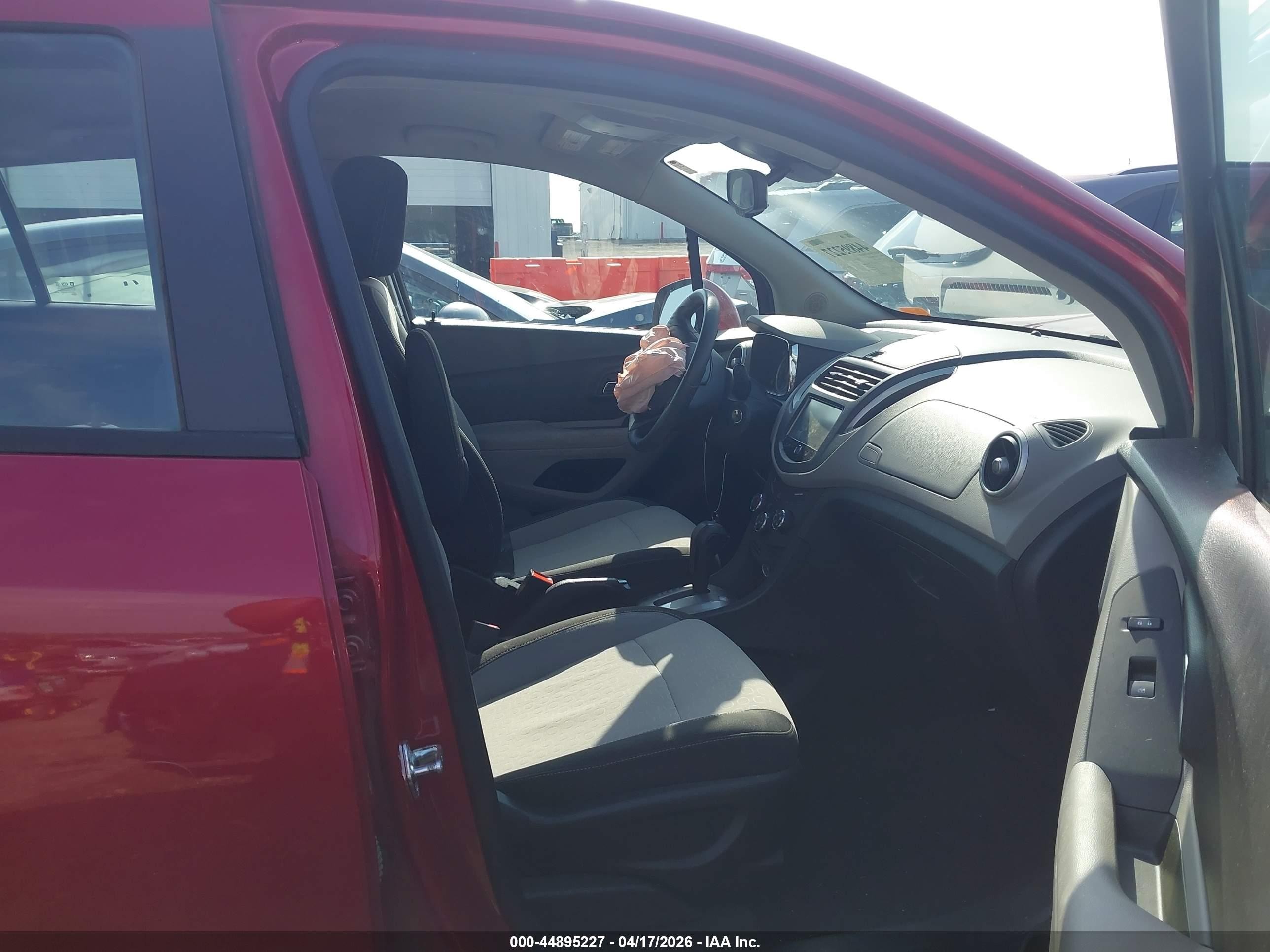 2015 Chevrolet Trax 1ls Red vin: KL7CJKSB1FB128102