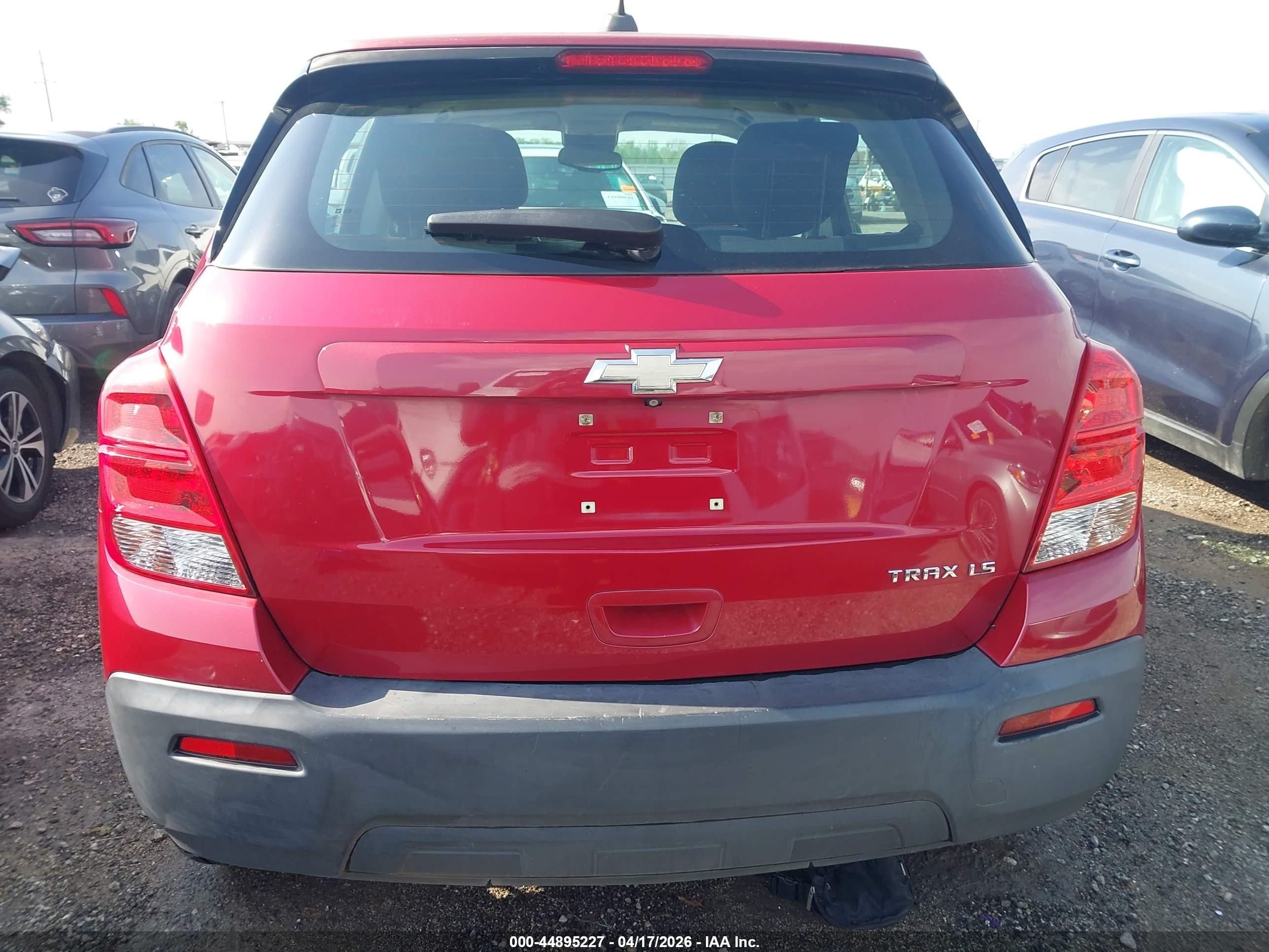 2015 Chevrolet Trax 1ls Red vin: KL7CJKSB1FB128102