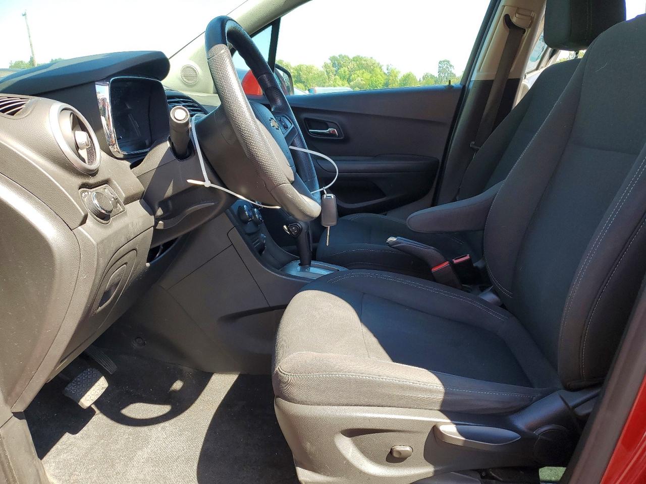 2015 Chevrolet Trax Ls Красный vin: KL7CJKSB2FB070064