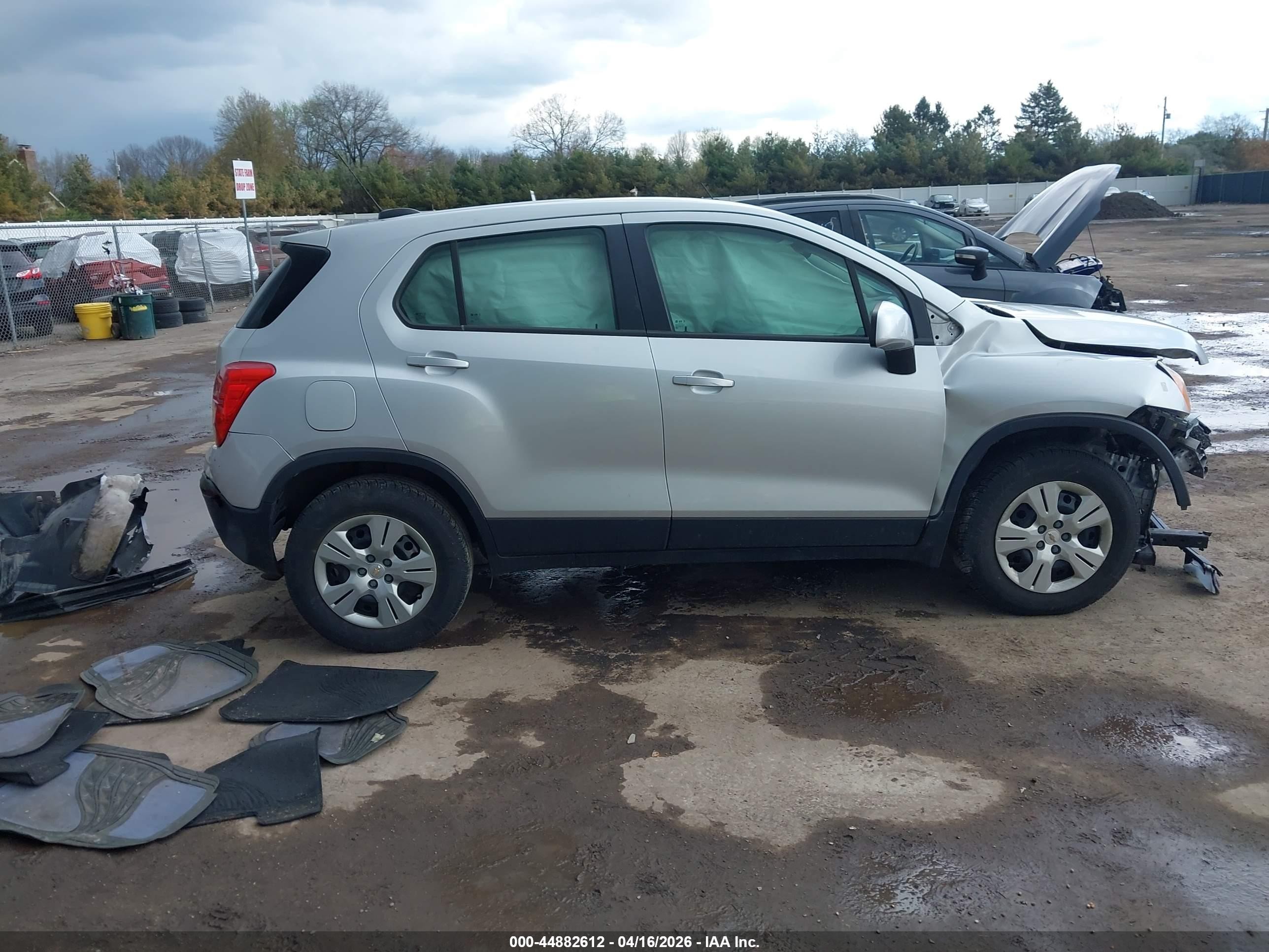 2015 Chevrolet Trax 1ls Серебряный vin: KL7CJKSB2FB146270