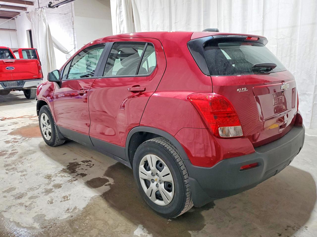 2015 Chevrolet Trax Ls Burgundy vin: KL7CJKSB2FB185277