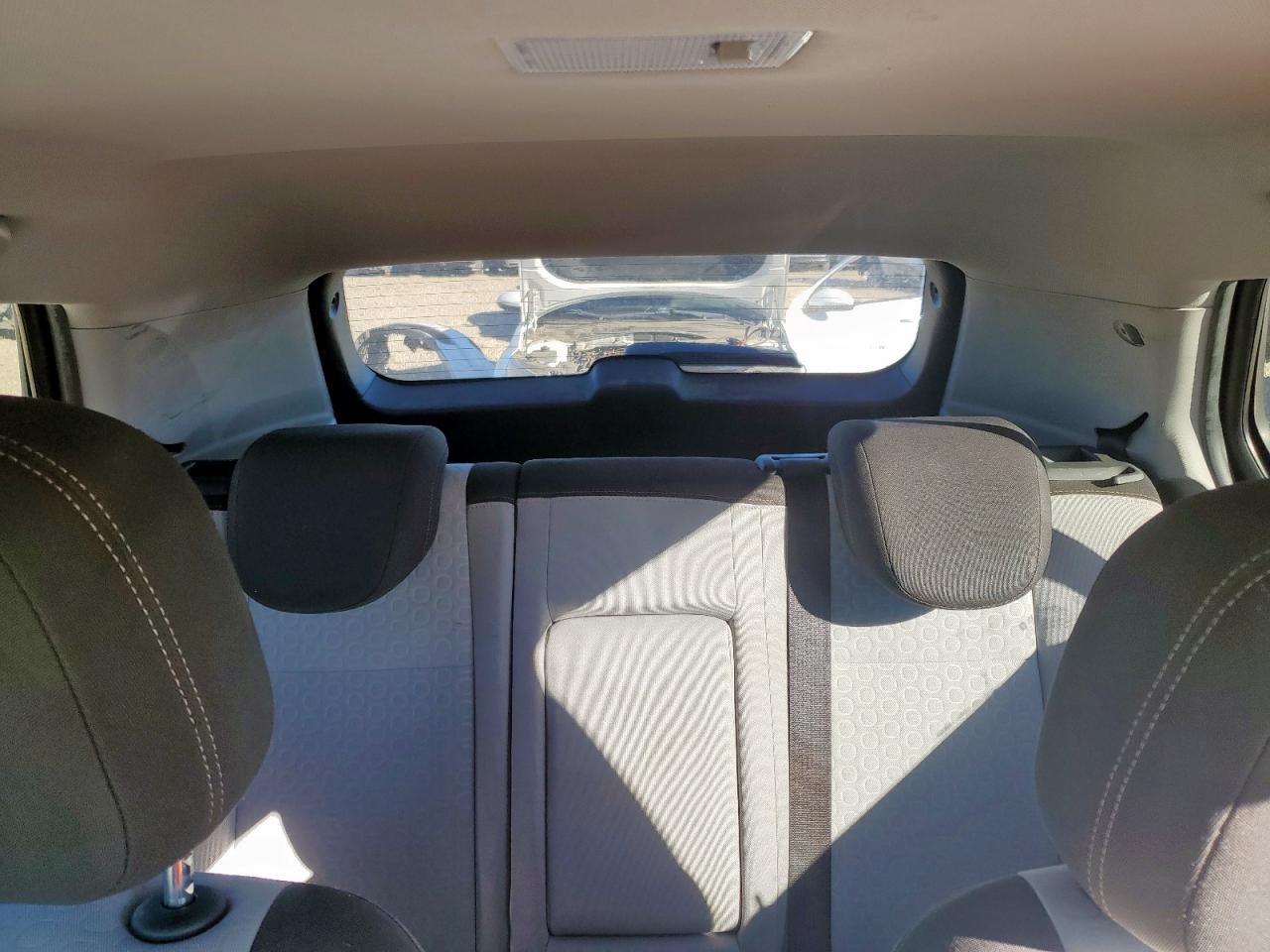 2020 Chevrolet Trax Ls Tan vin: KL7CJKSB2LB353883