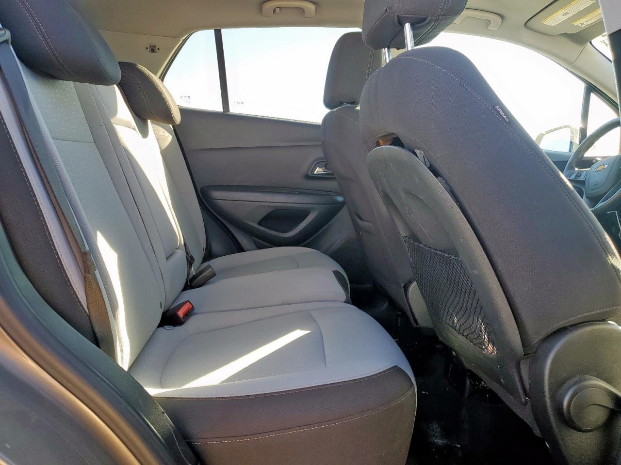 2020 Chevrolet Trax Ls Tan vin: KL7CJKSB2LB353883