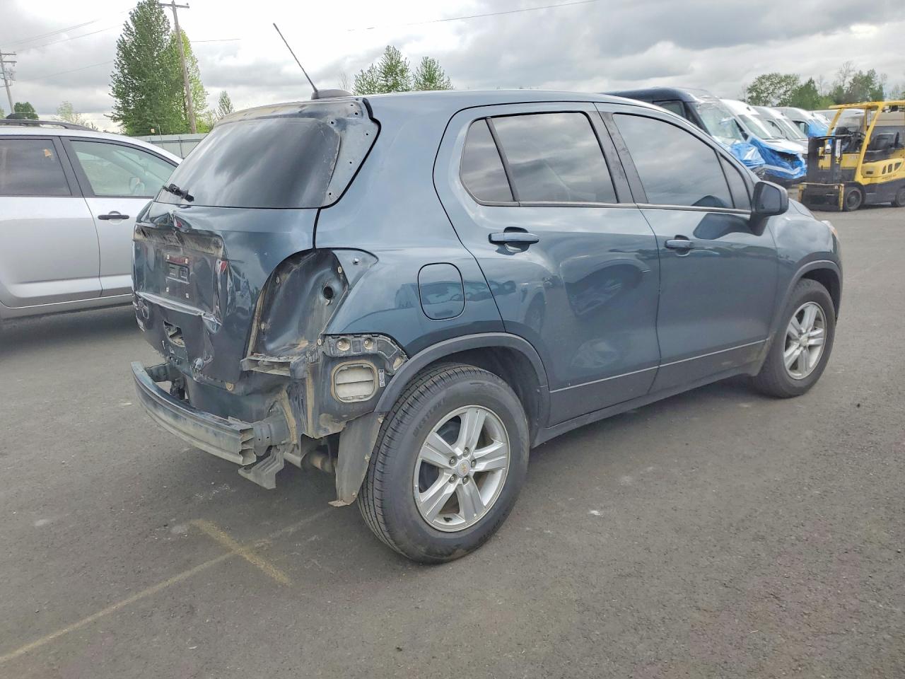 2021 Chevrolet Trax Ls Gray vin: KL7CJKSB2MB307388