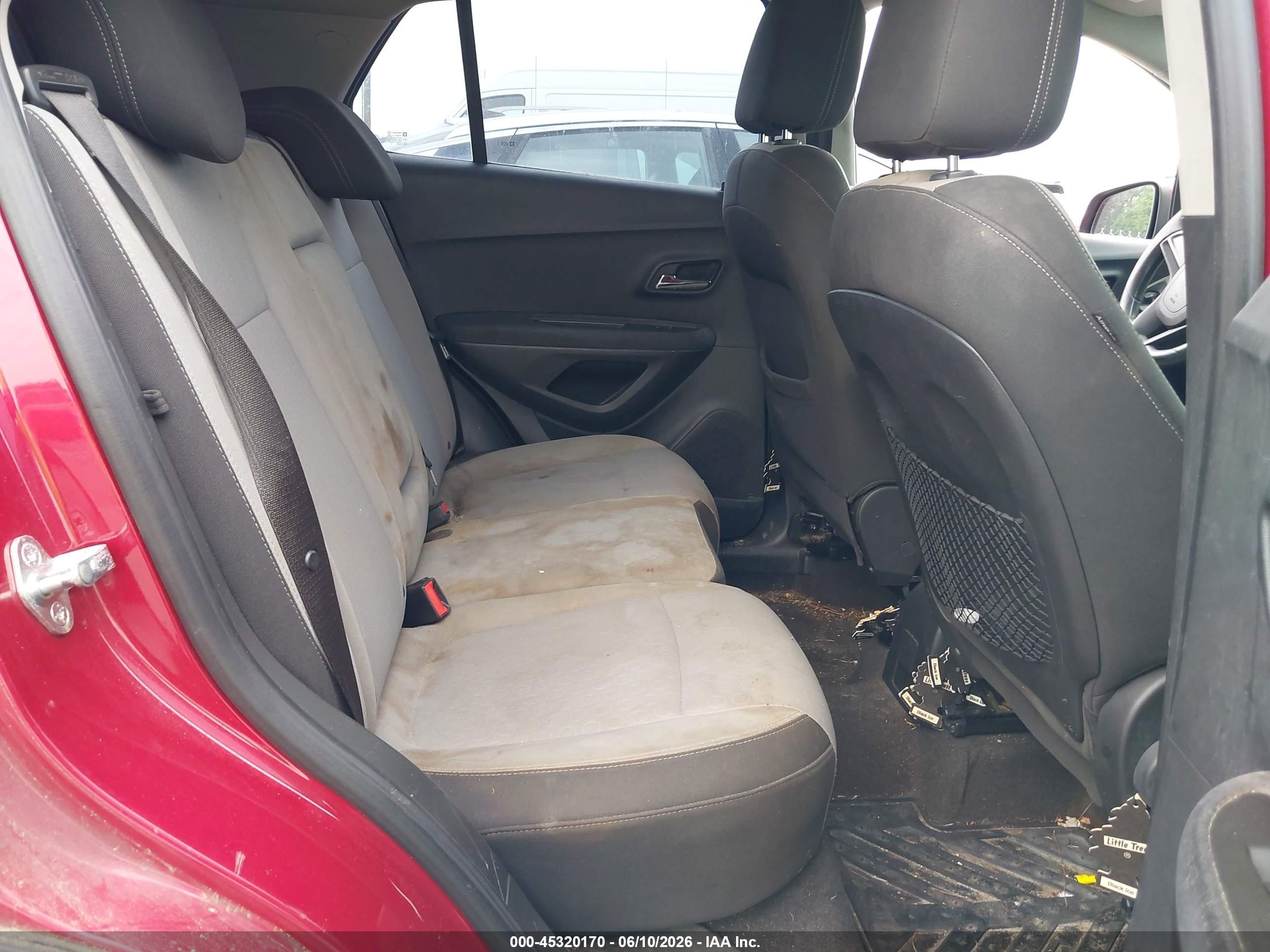 2015 Chevrolet Trax Ls Red vin: KL7CJKSB3FB154264