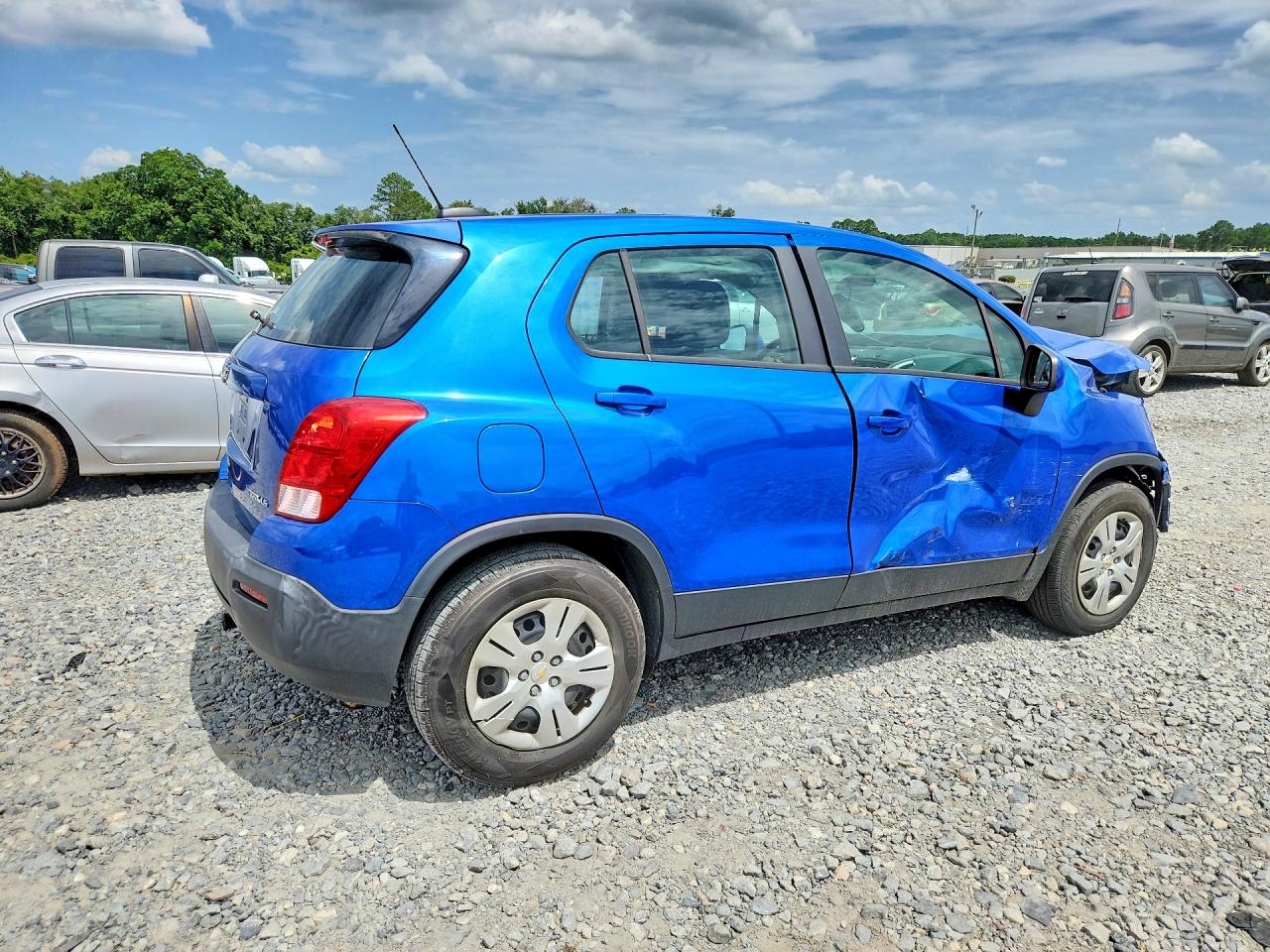 2015 Chevrolet Trax Ls Blue vin: KL7CJKSB3FB195767