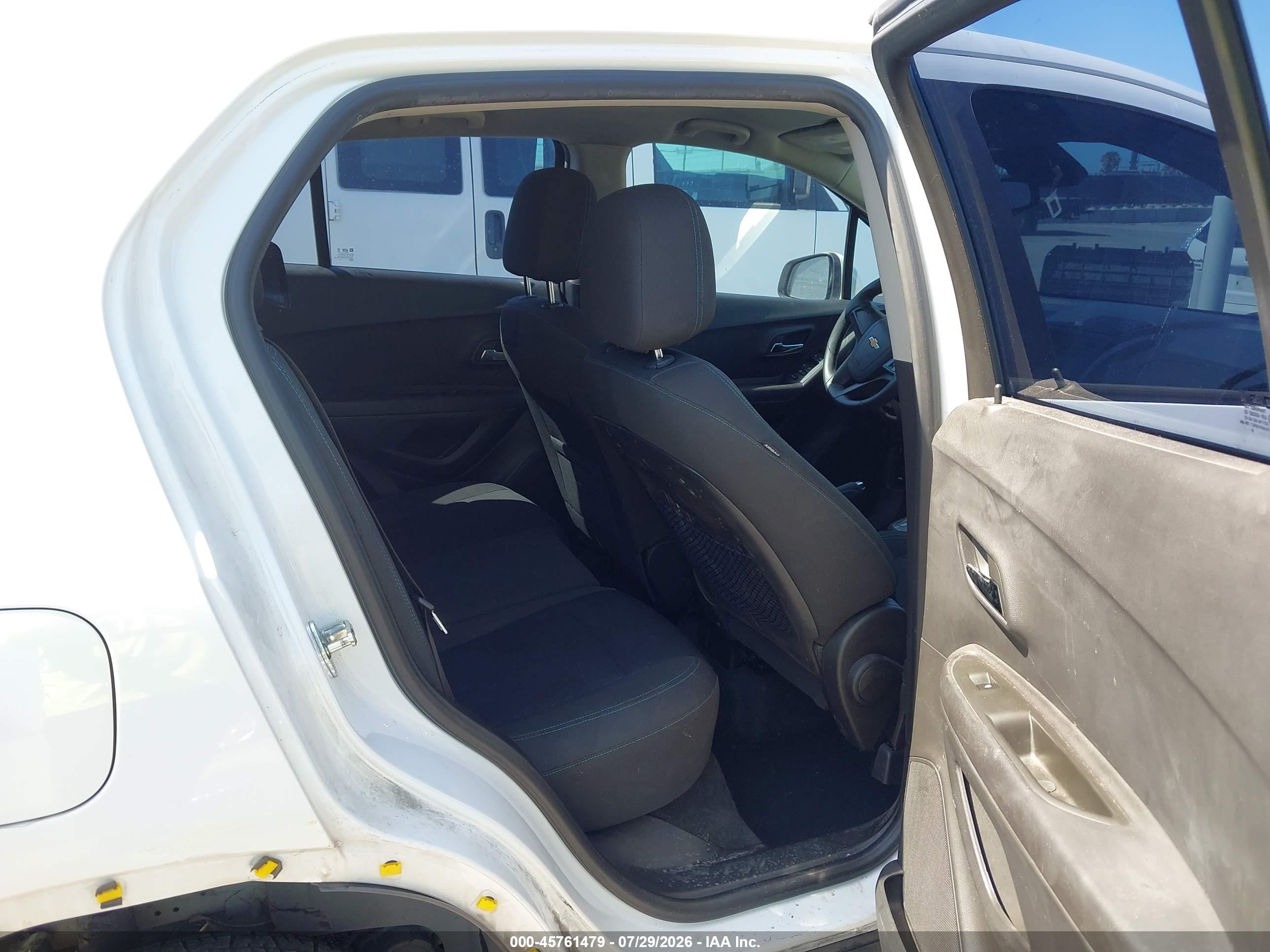 2015 Chevrolet Trax 1ls White vin: KL7CJKSB4FB214794