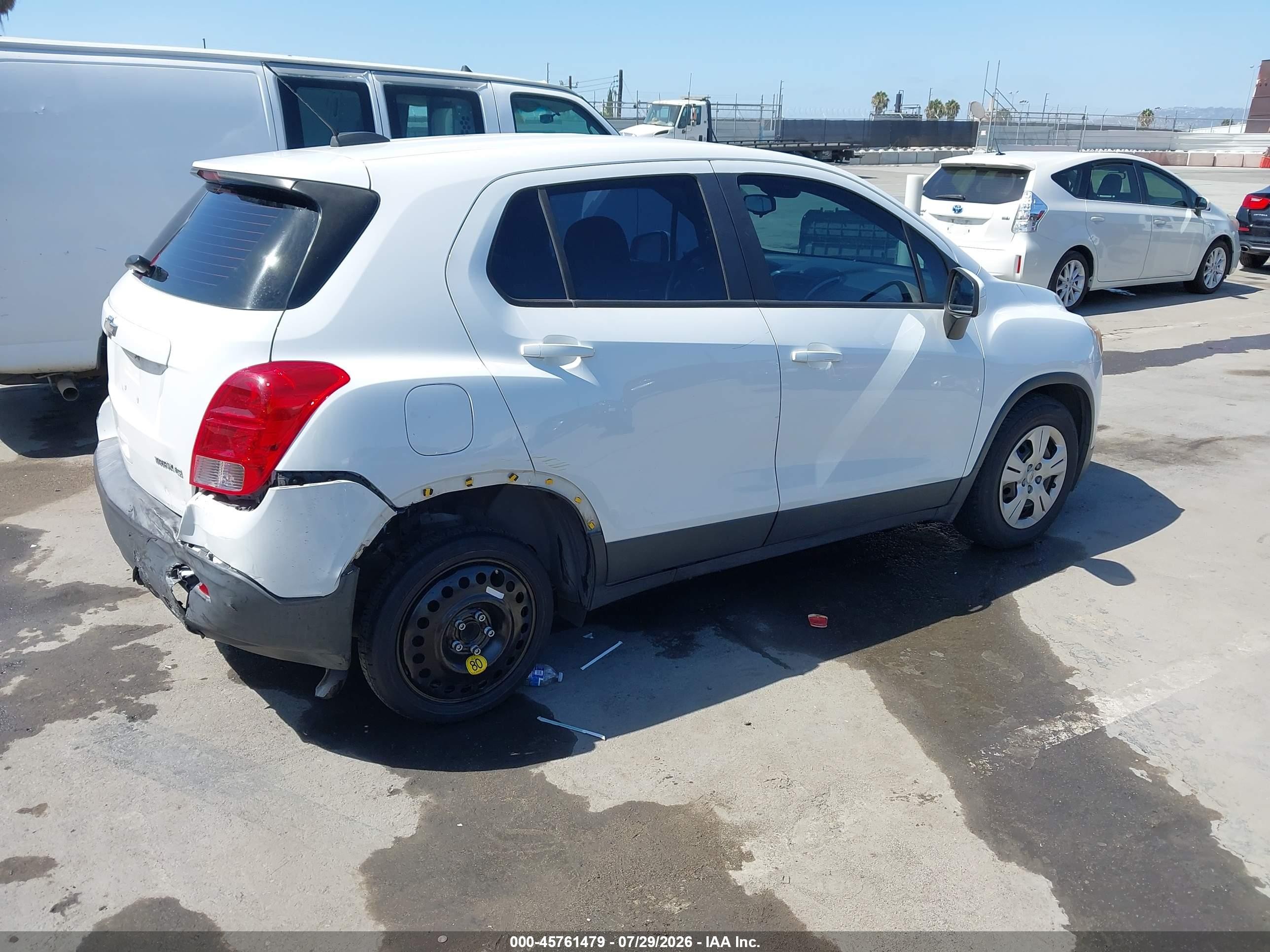 2015 Chevrolet Trax 1ls White vin: KL7CJKSB4FB214794