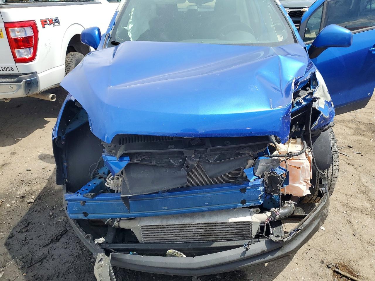 2016 Chevrolet Trax Ls Blue vin: KL7CJKSB4GB705142