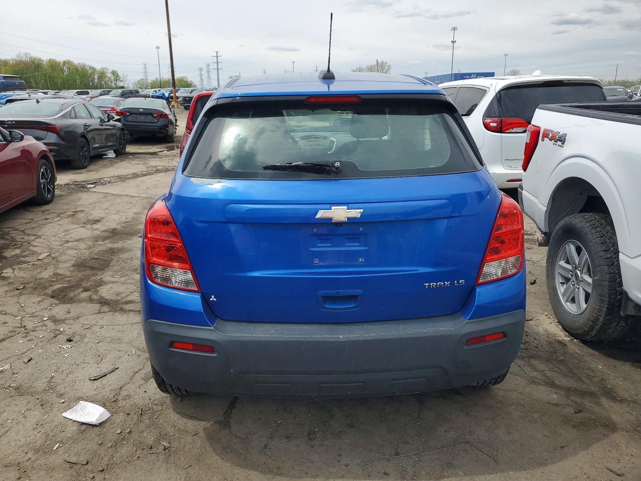 2016 Chevrolet Trax Ls Blue vin: KL7CJKSB4GB705142