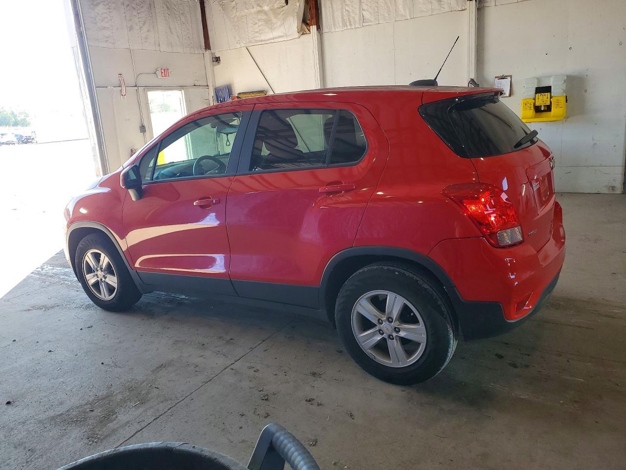 2020 Chevrolet Trax Ls Red vin: KL7CJKSB4LB334431