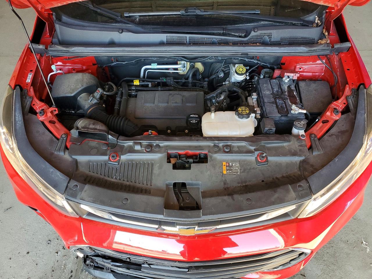 2020 Chevrolet Trax Ls Red vin: KL7CJKSB4LB334431