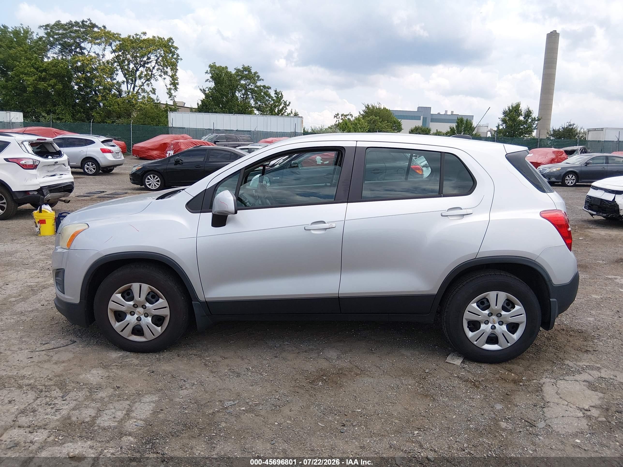 2015 Chevrolet Trax 1ls Серебряный vin: KL7CJKSB5FB071953