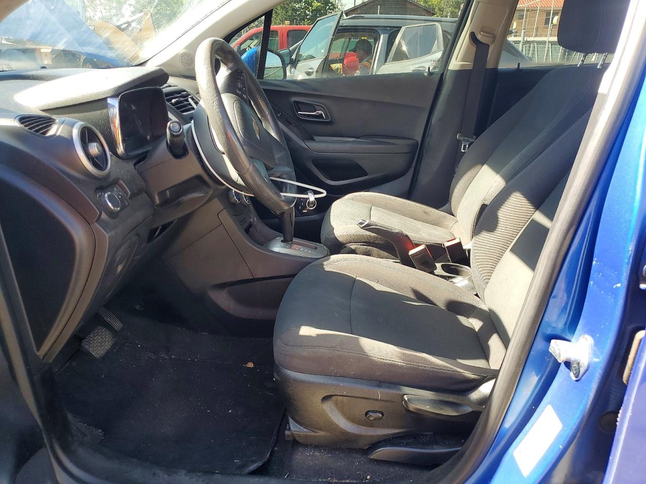 2015 Chevrolet Trax Ls Blue vin: KL7CJKSB5FB182356