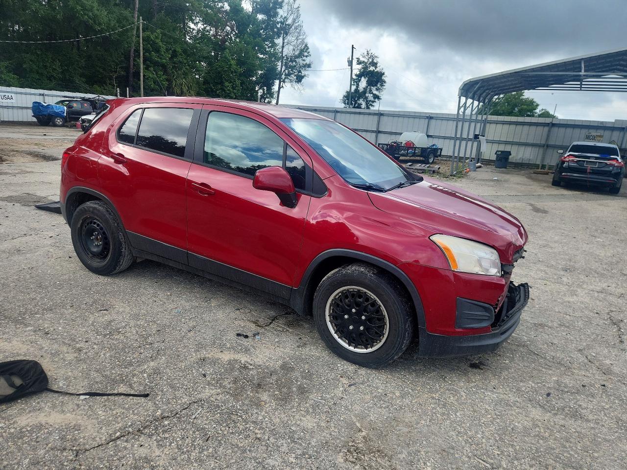 2015 Chevrolet Trax Ls Burgundy vin: KL7CJKSB6FB093220