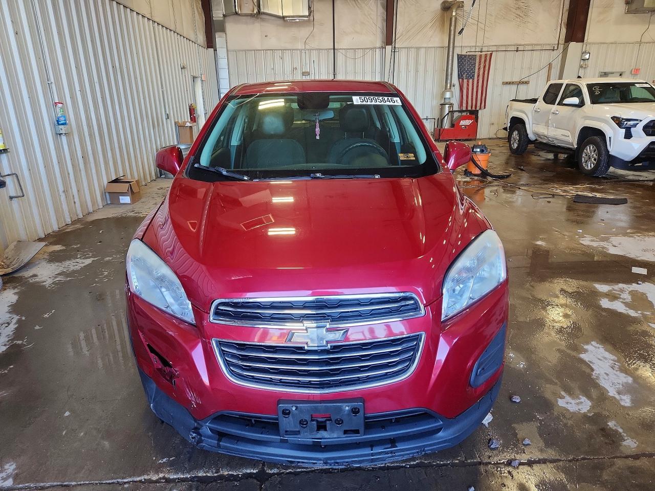 2015 Chevrolet Trax Ls Red vin: KL7CJKSB7FB059738