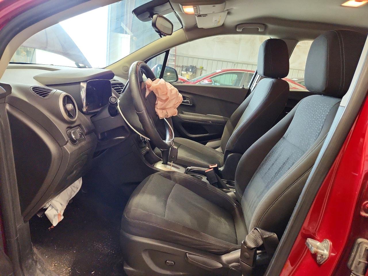 2015 Chevrolet Trax Ls Burgundy vin: KL7CJKSB9FB067713