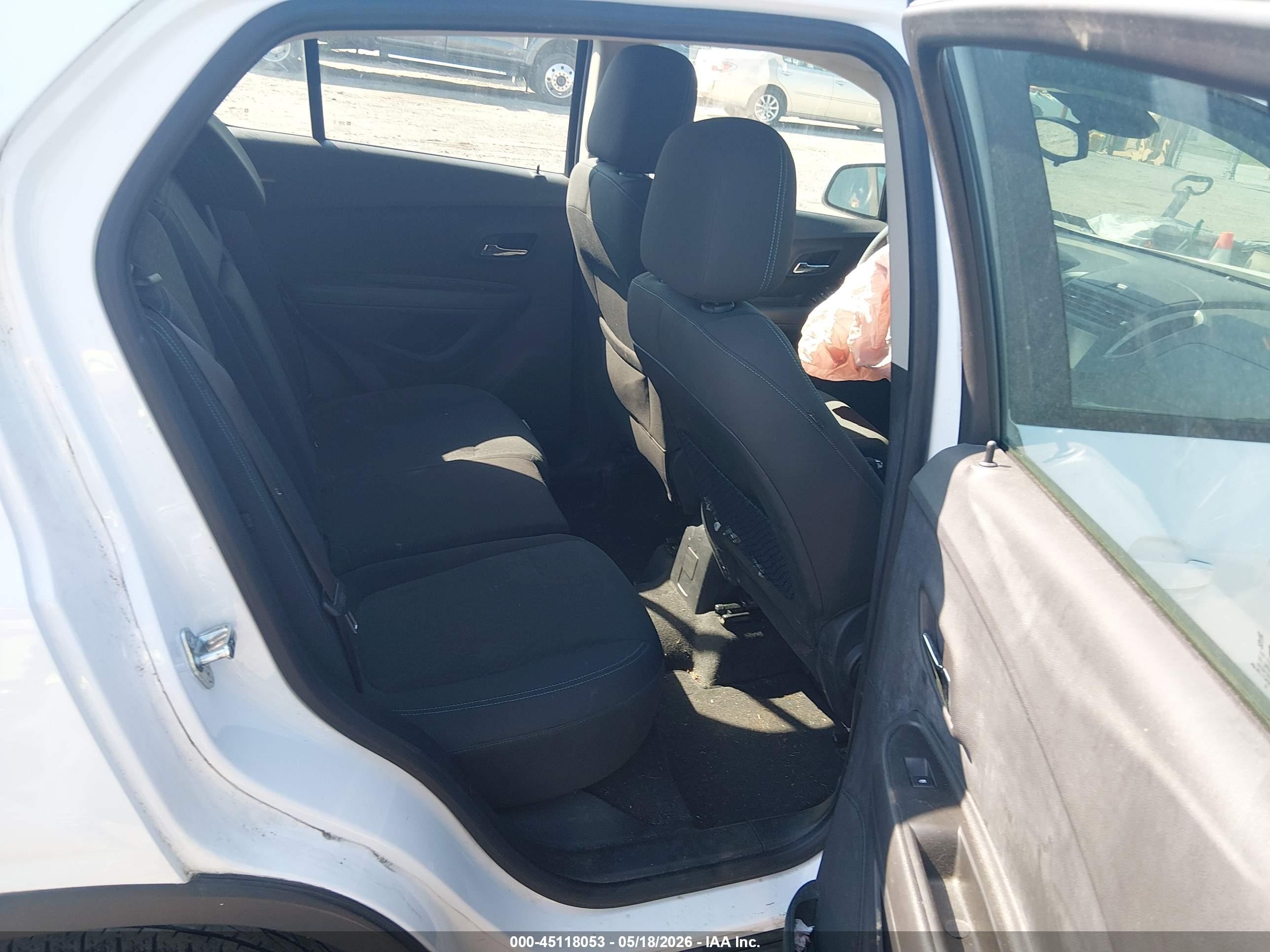 2015 Chevrolet Trax 1ls White vin: KL7CJKSB9FB083121