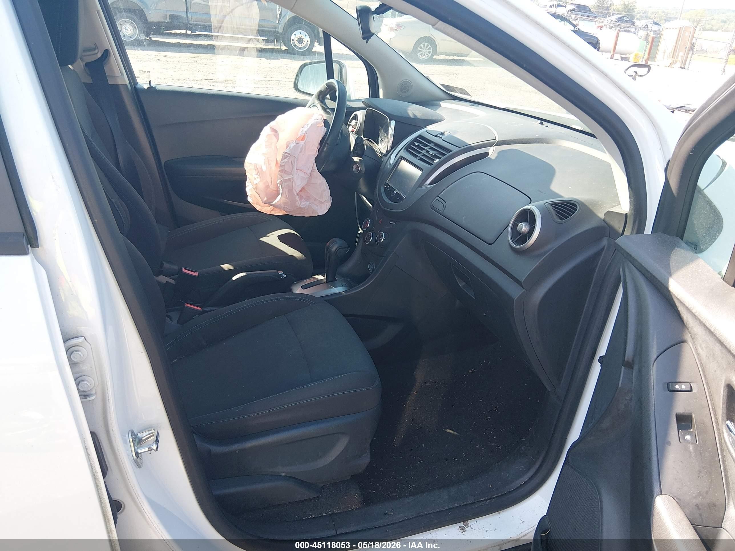 2015 Chevrolet Trax 1ls White vin: KL7CJKSB9FB083121