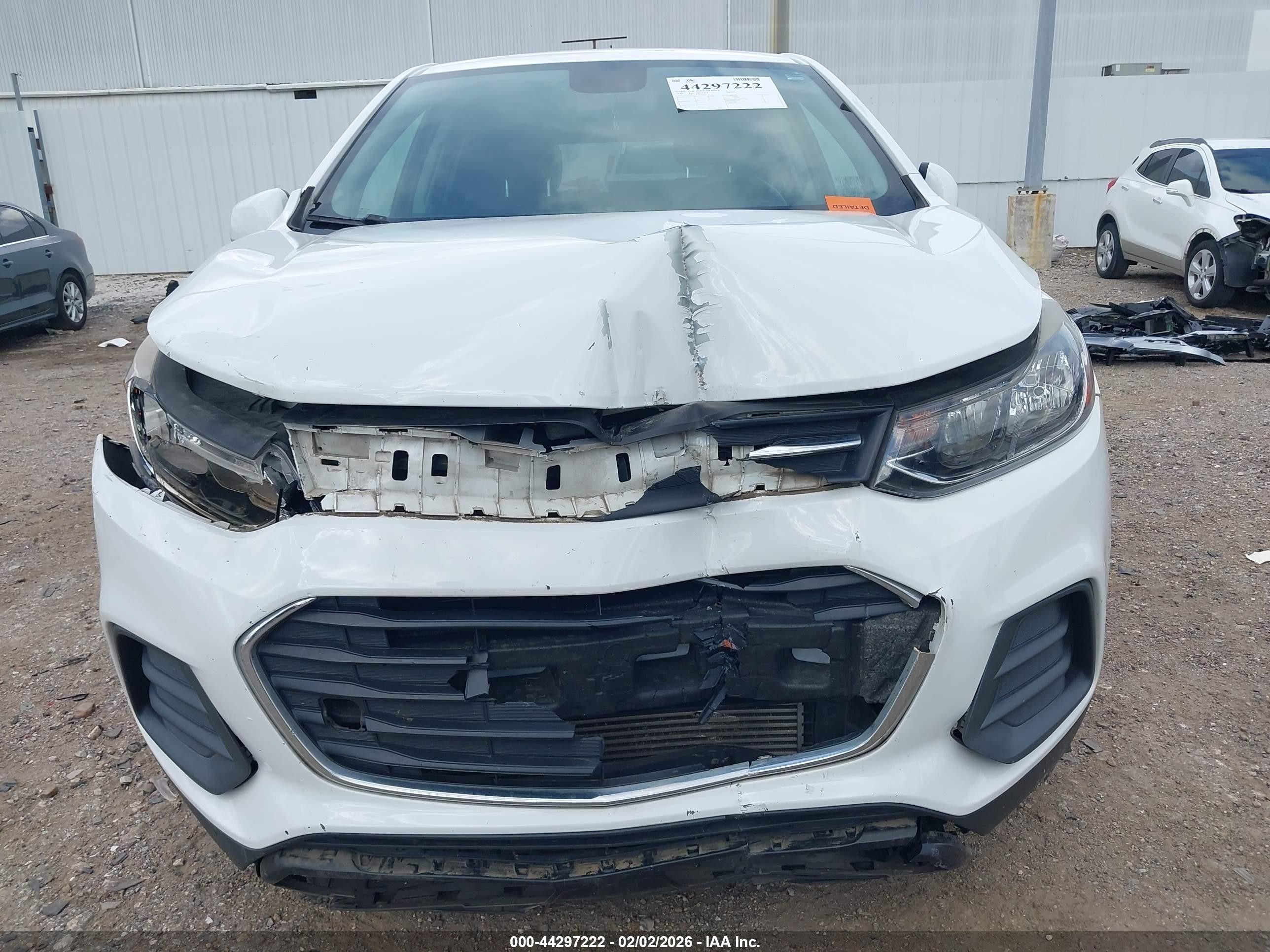 2020 Chevrolet Trax Fwd Ls White vin: KL7CJKSB9LB045626