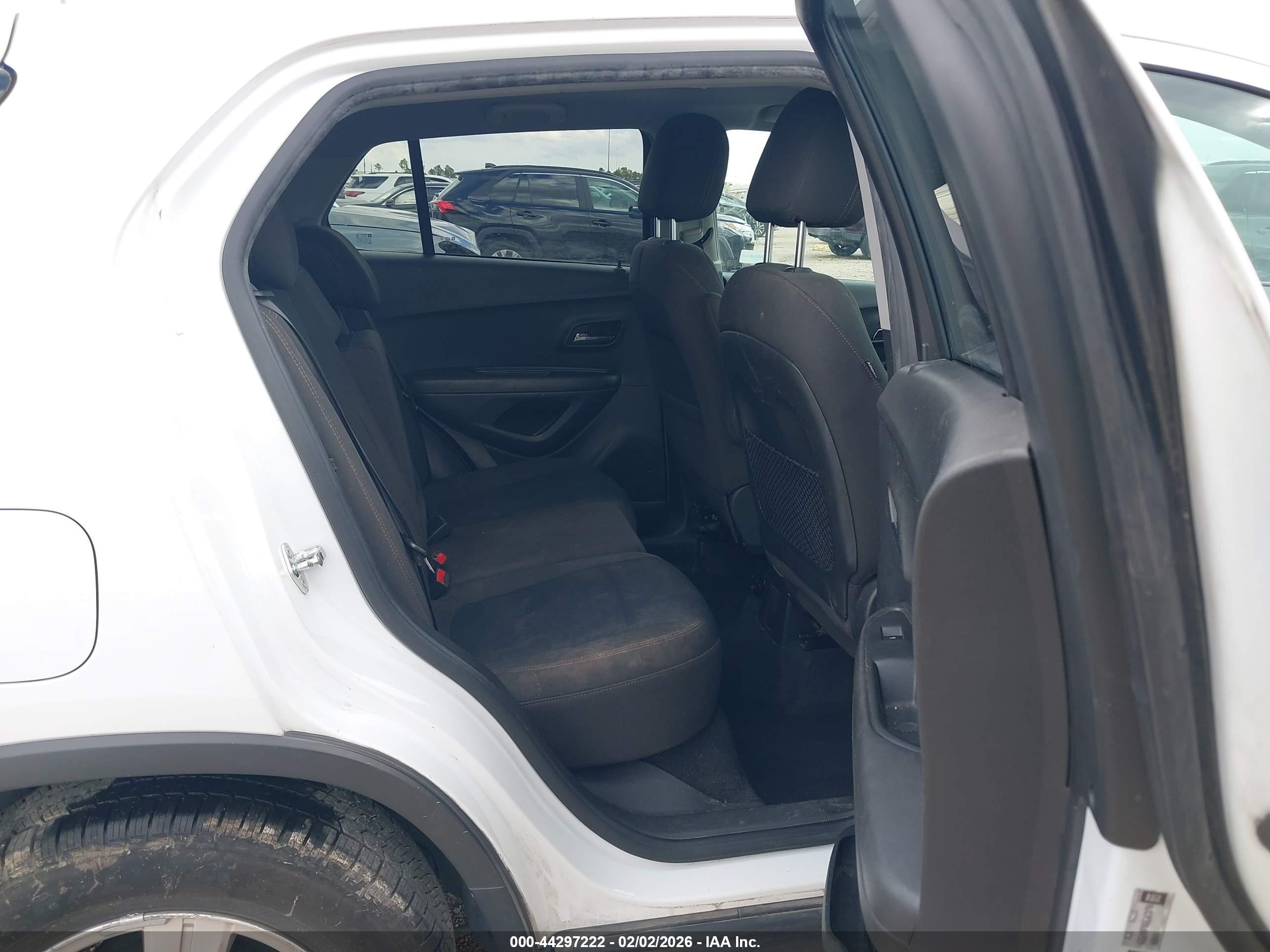 2020 Chevrolet Trax Fwd Ls White vin: KL7CJKSB9LB045626