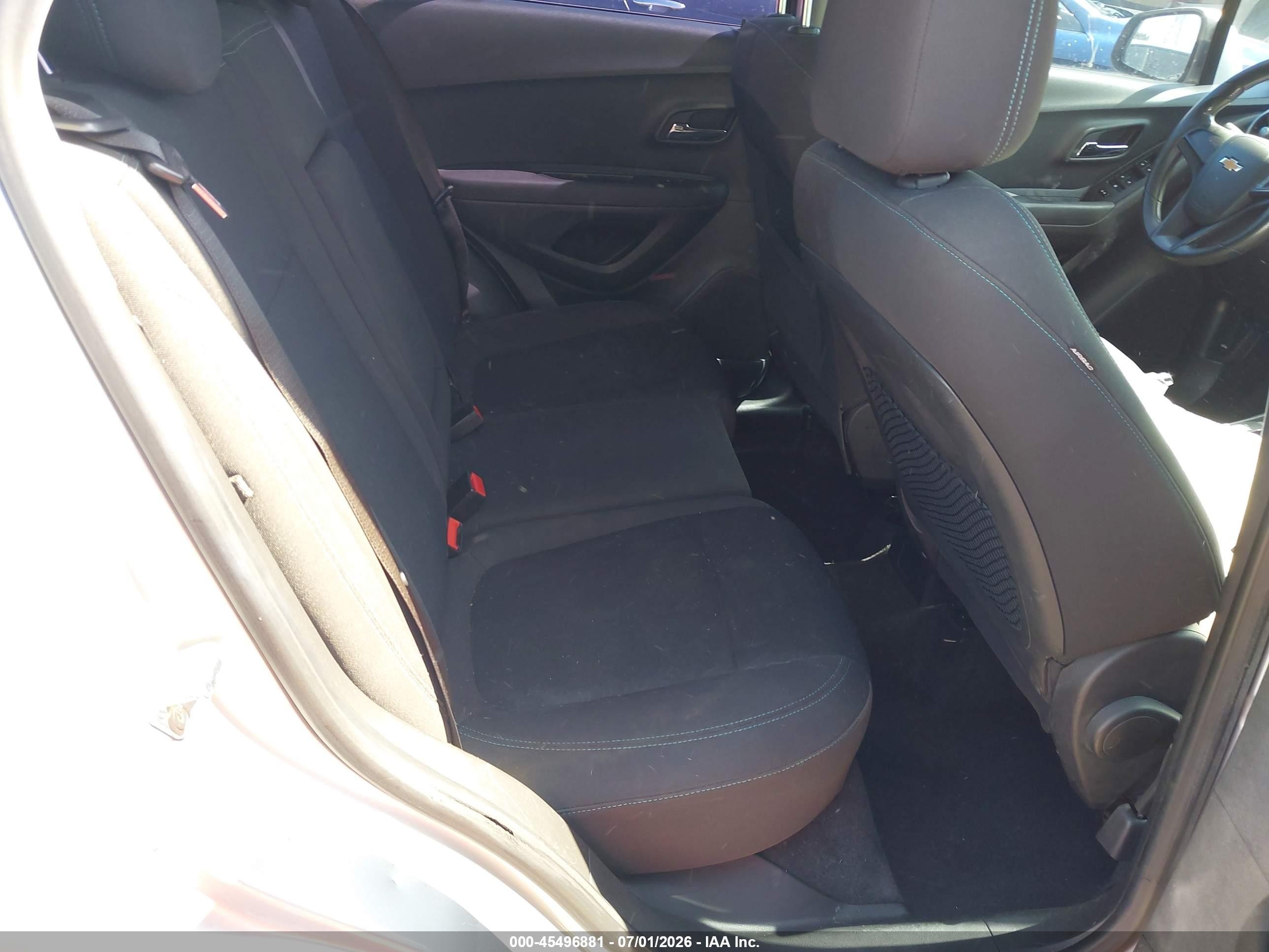 2015 Chevrolet Trax 1ls Серебряный vin: KL7CJKSBXFB207476