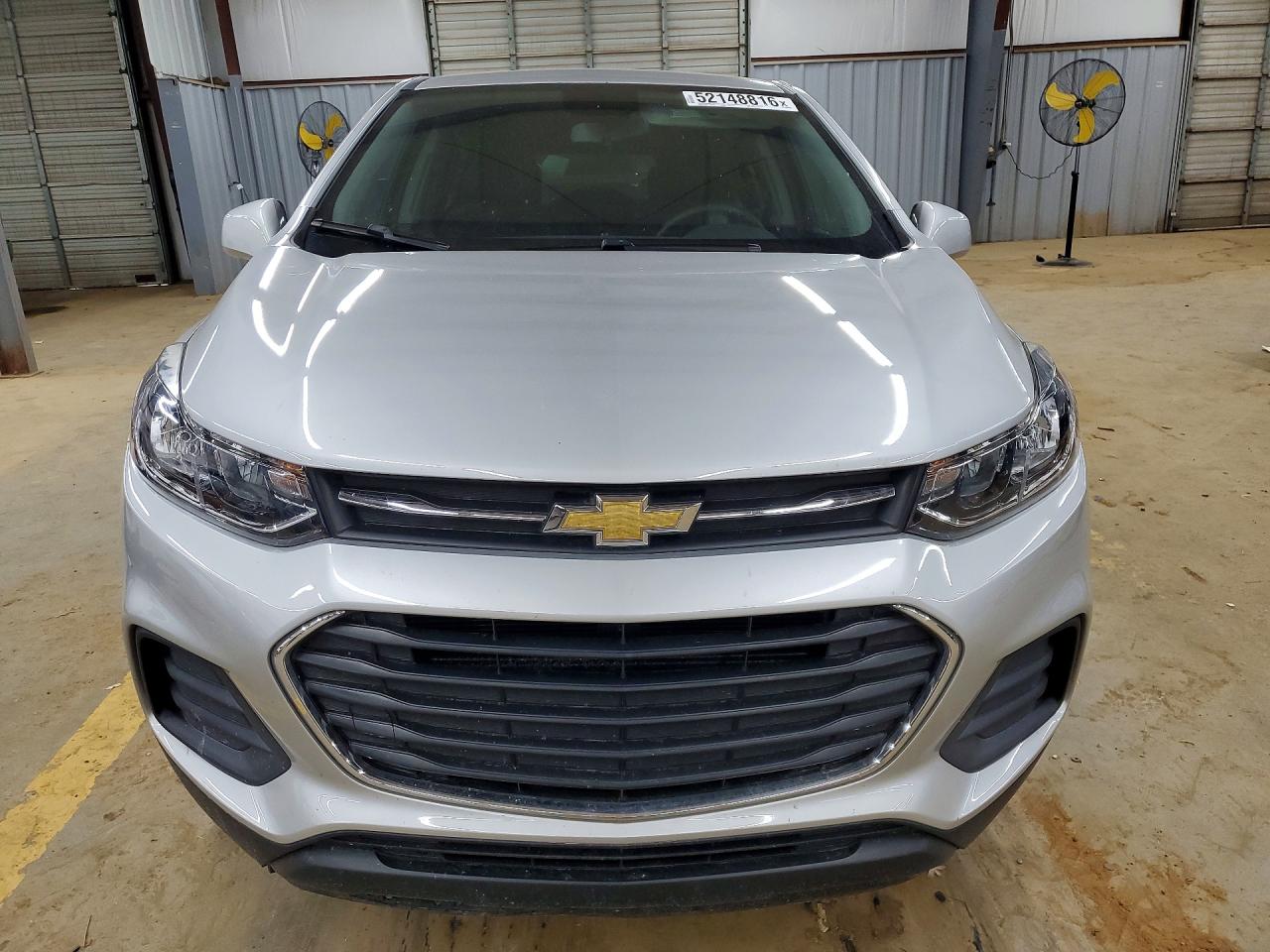 2022 Chevrolet Trax Ls Silver vin: KL7CJKSM6NB532626