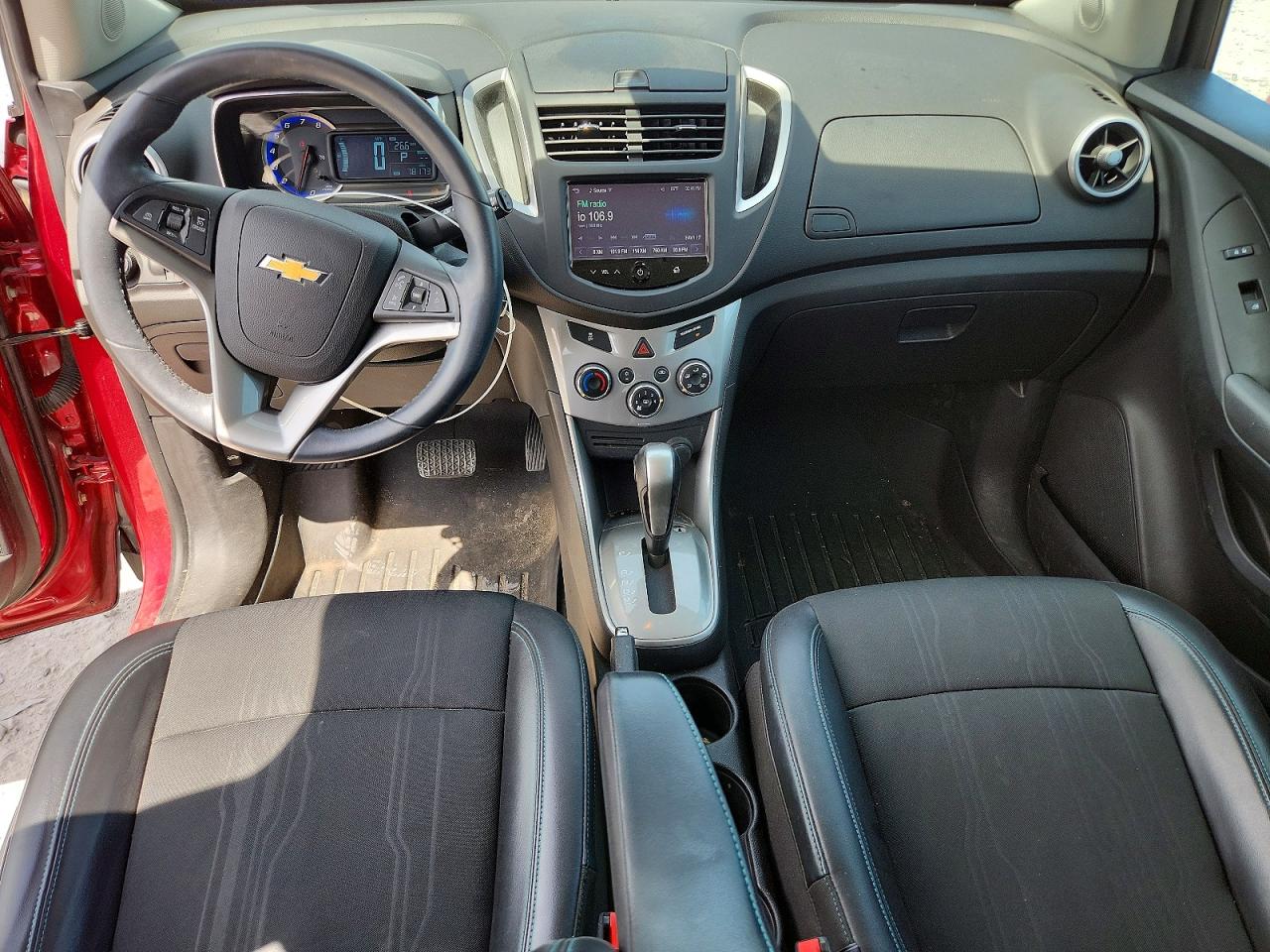 2015 Chevrolet Trax 1lt Burgundy vin: KL7CJLSB1FB056419