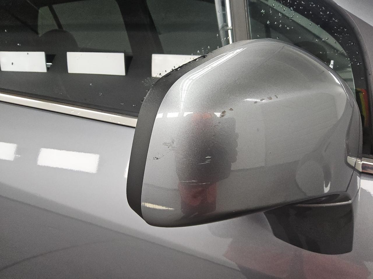 2019 Chevrolet Trax 1lt Gray vin: KL7CJLSB1KB748805 Damage: Right Mirror, Scraped, 4 To 5 Inches