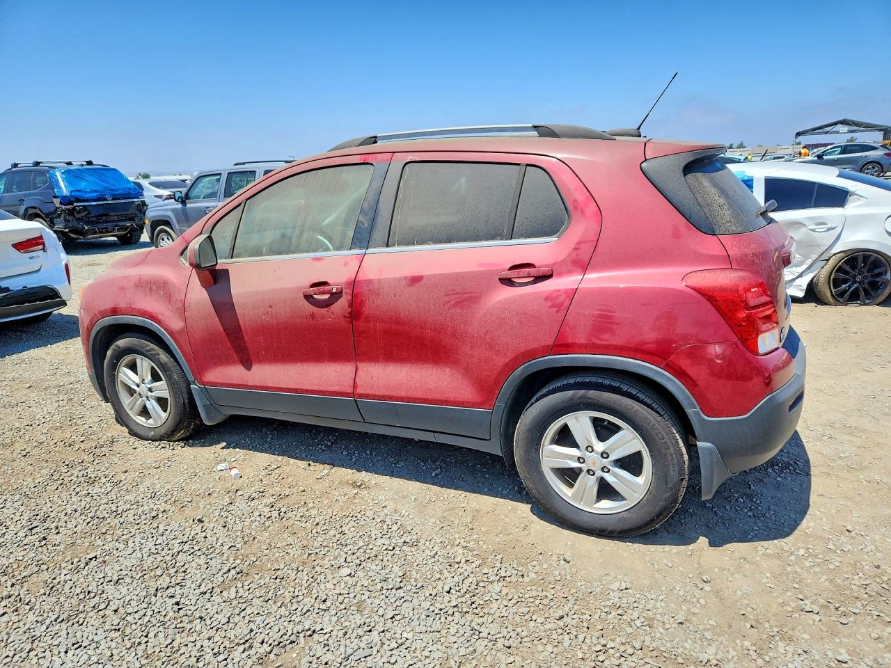 2015 Chevrolet Trax 1lt Red vin: KL7CJLSB2FB112612