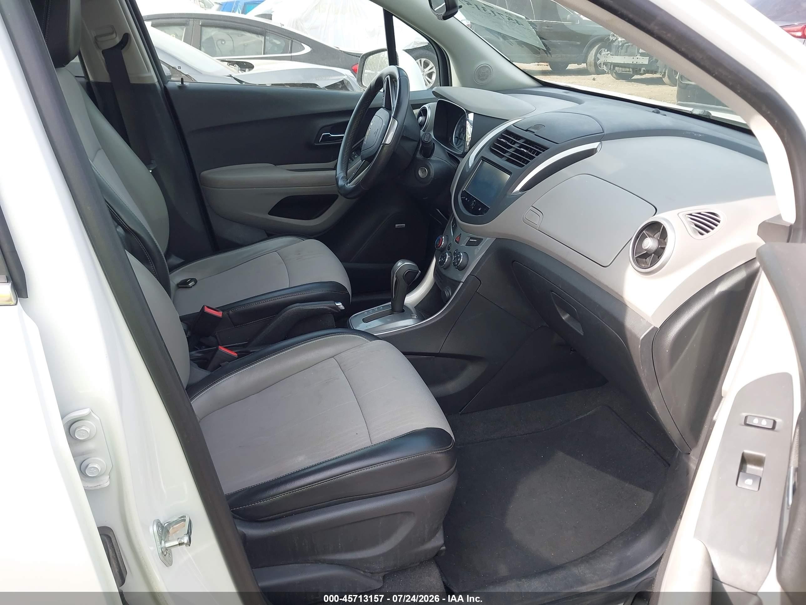 2015 Chevrolet Trax Lt White vin: KL7CJLSB4FB111879