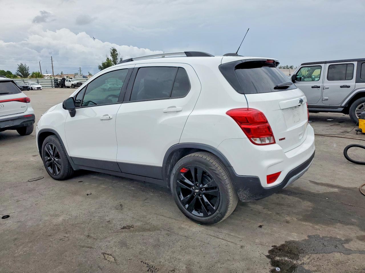 2020 Chevrolet Trax 1lt White vin: KL7CJLSB4LB315027