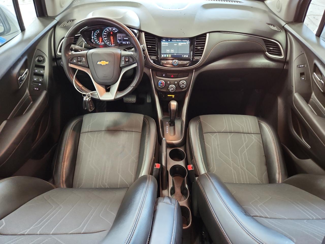 2019 Chevrolet Trax 1lt Silver vin: KL7CJLSB6KB960325