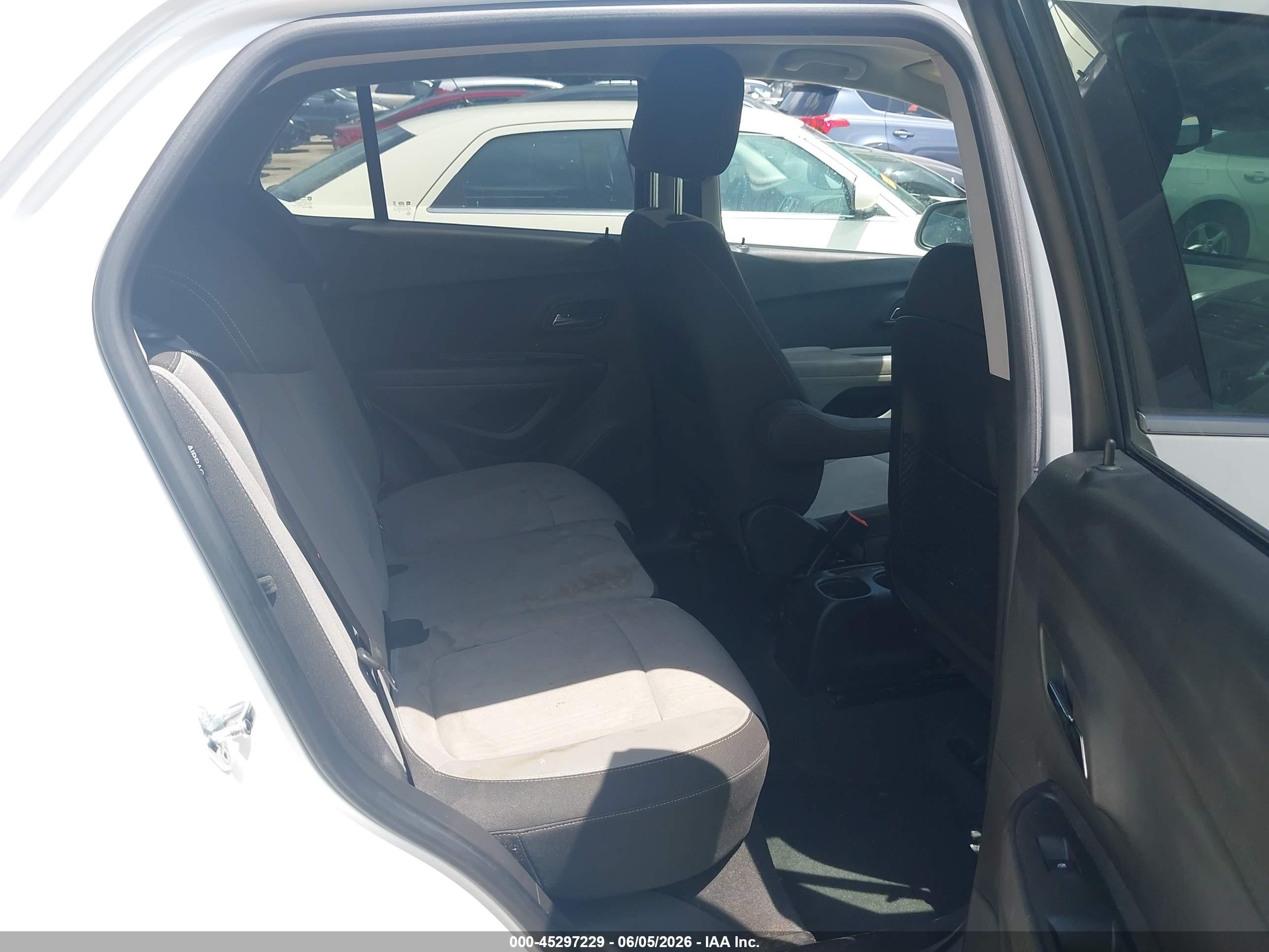 2015 Chevrolet Trax Lt White vin: KL7CJLSB8FB230048