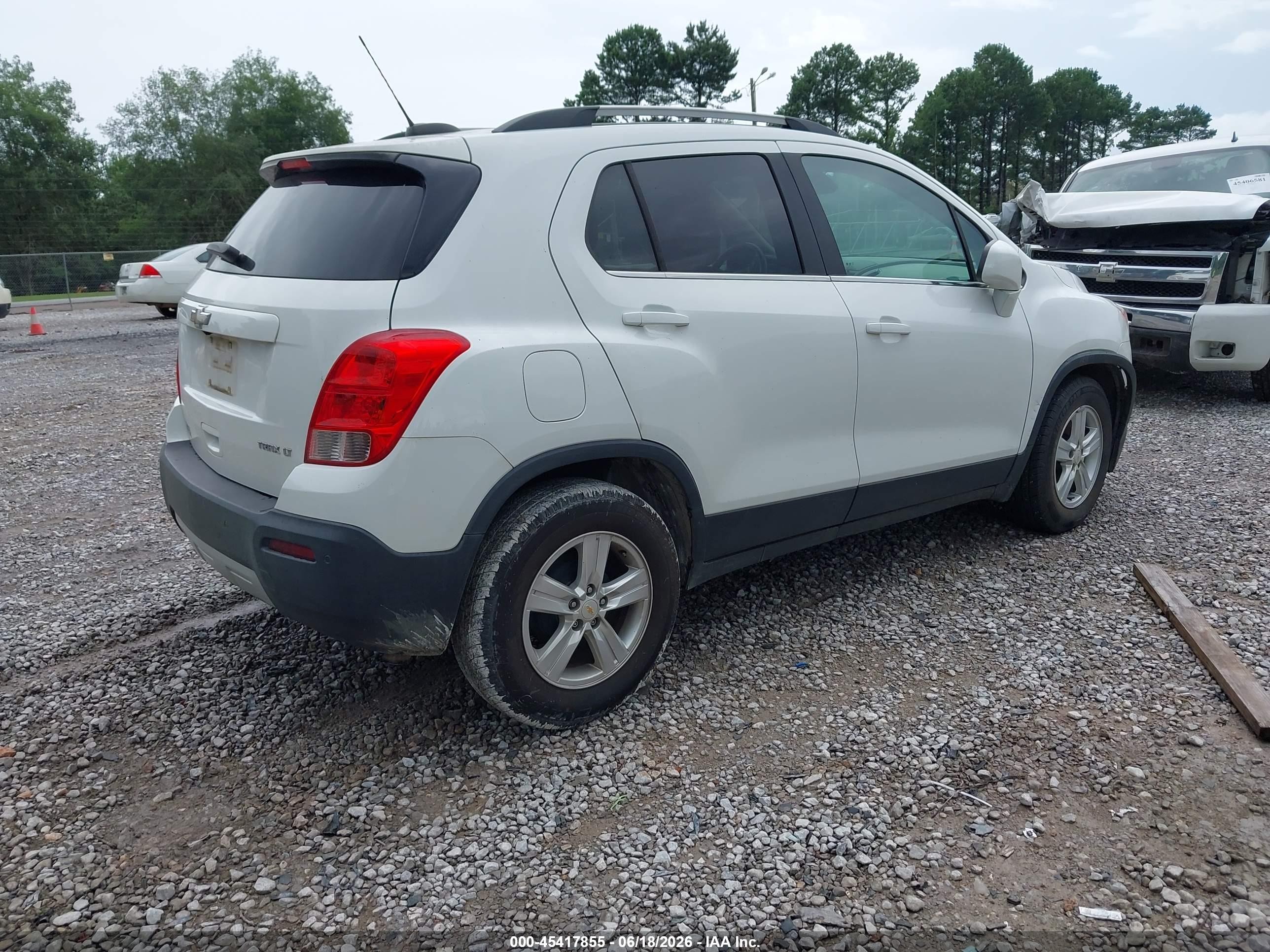 2015 Chevrolet Trax Lt White vin: KL7CJLSB8FB254236