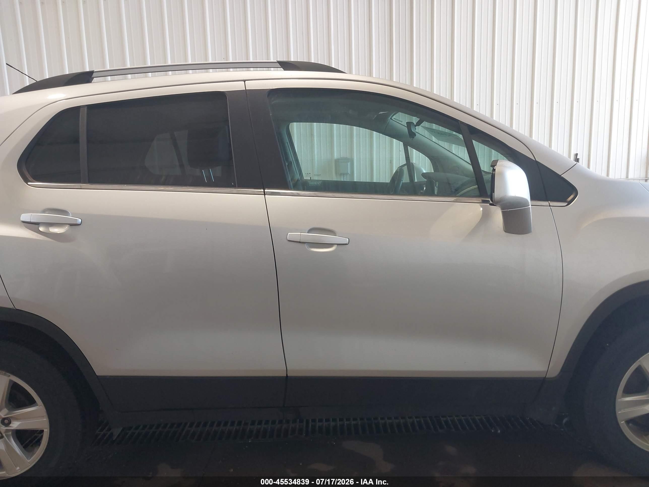 2015 Chevrolet Trax Lt Silver vin: KL7CJLSB9FB143811