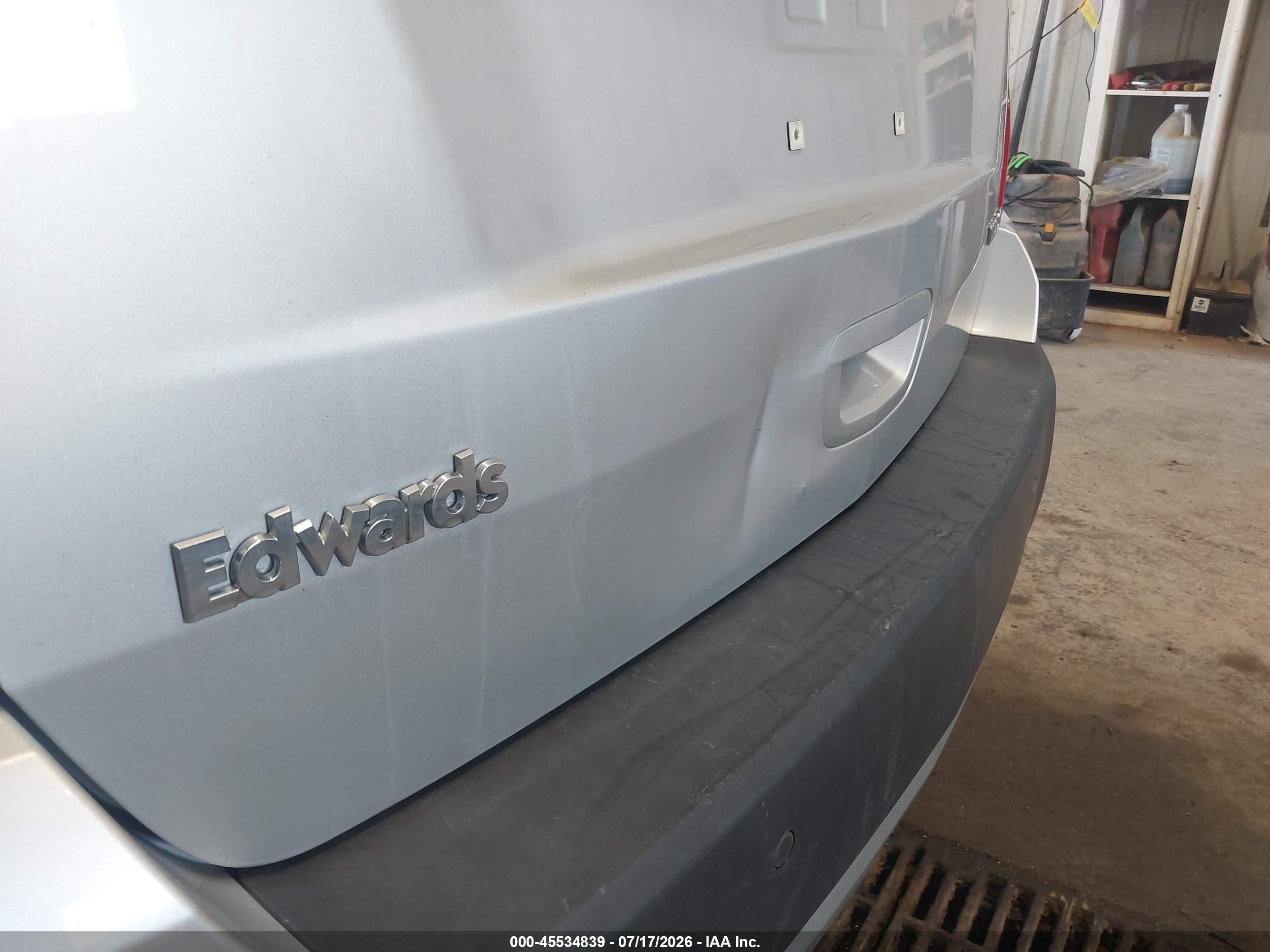 2015 Chevrolet Trax Lt Silver vin: KL7CJLSB9FB143811