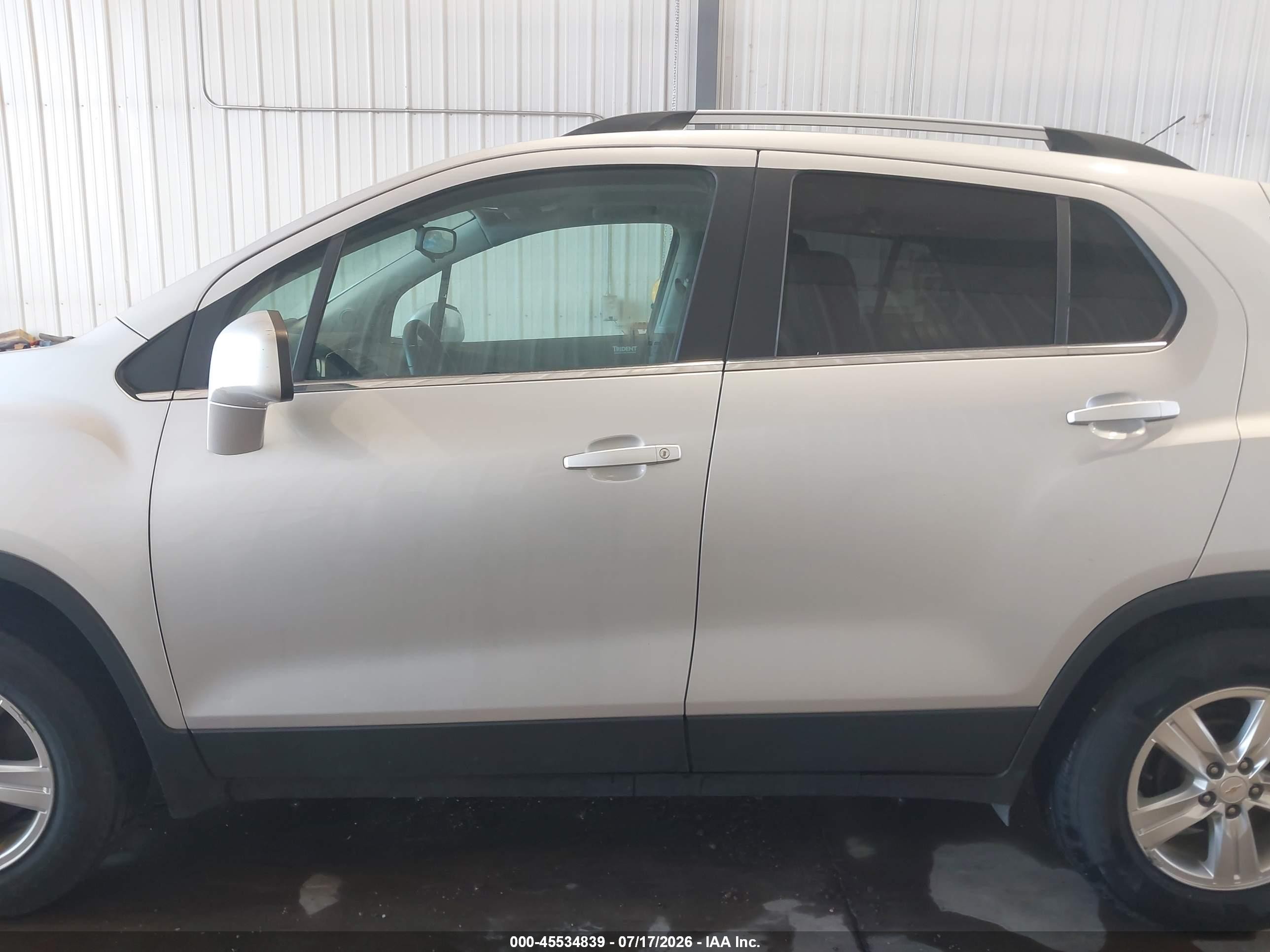 2015 Chevrolet Trax Lt Silver vin: KL7CJLSB9FB143811