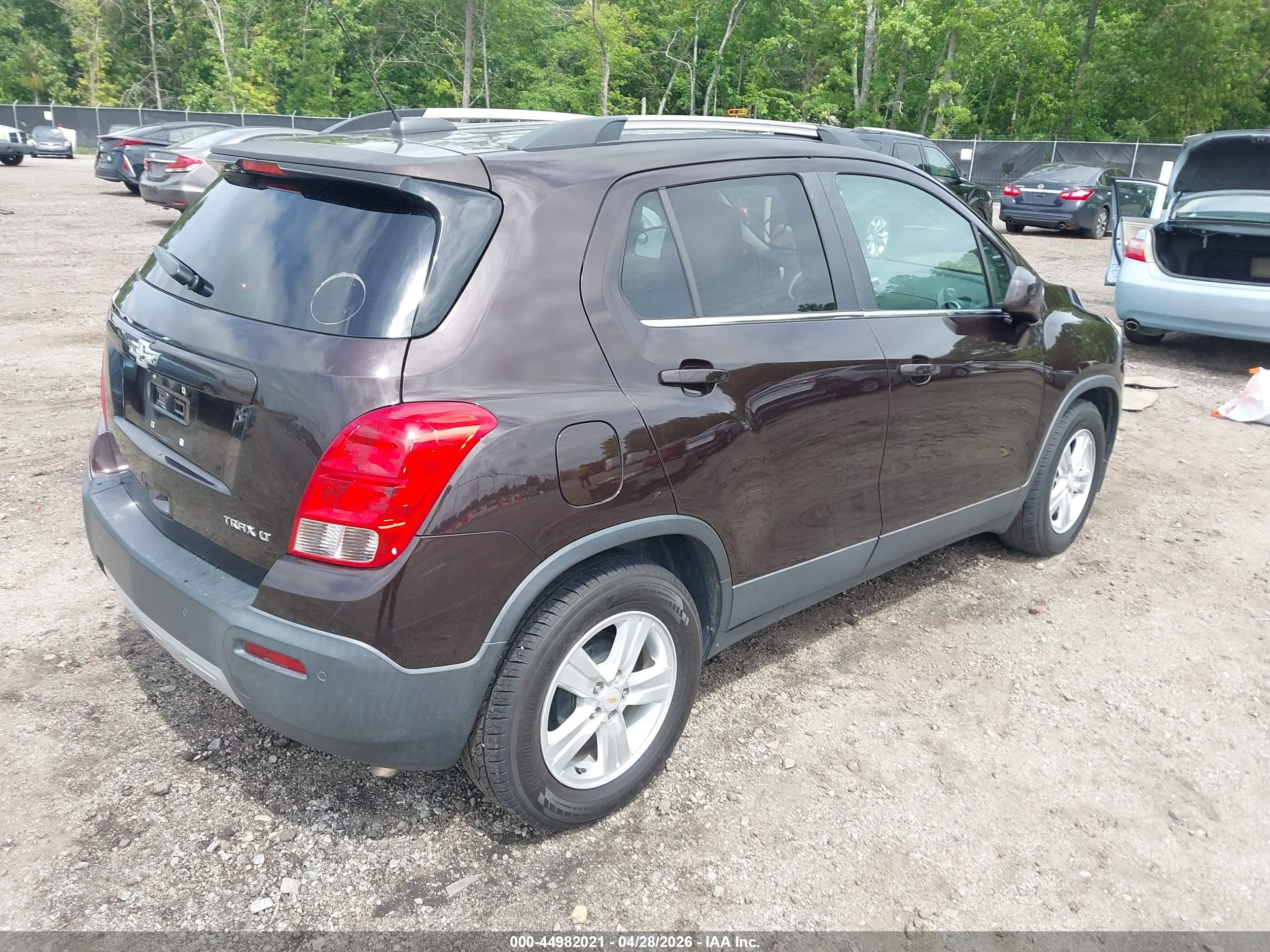 2015 Chevrolet Trax Lt Burgundy vin: KL7CJLSBXFB264508