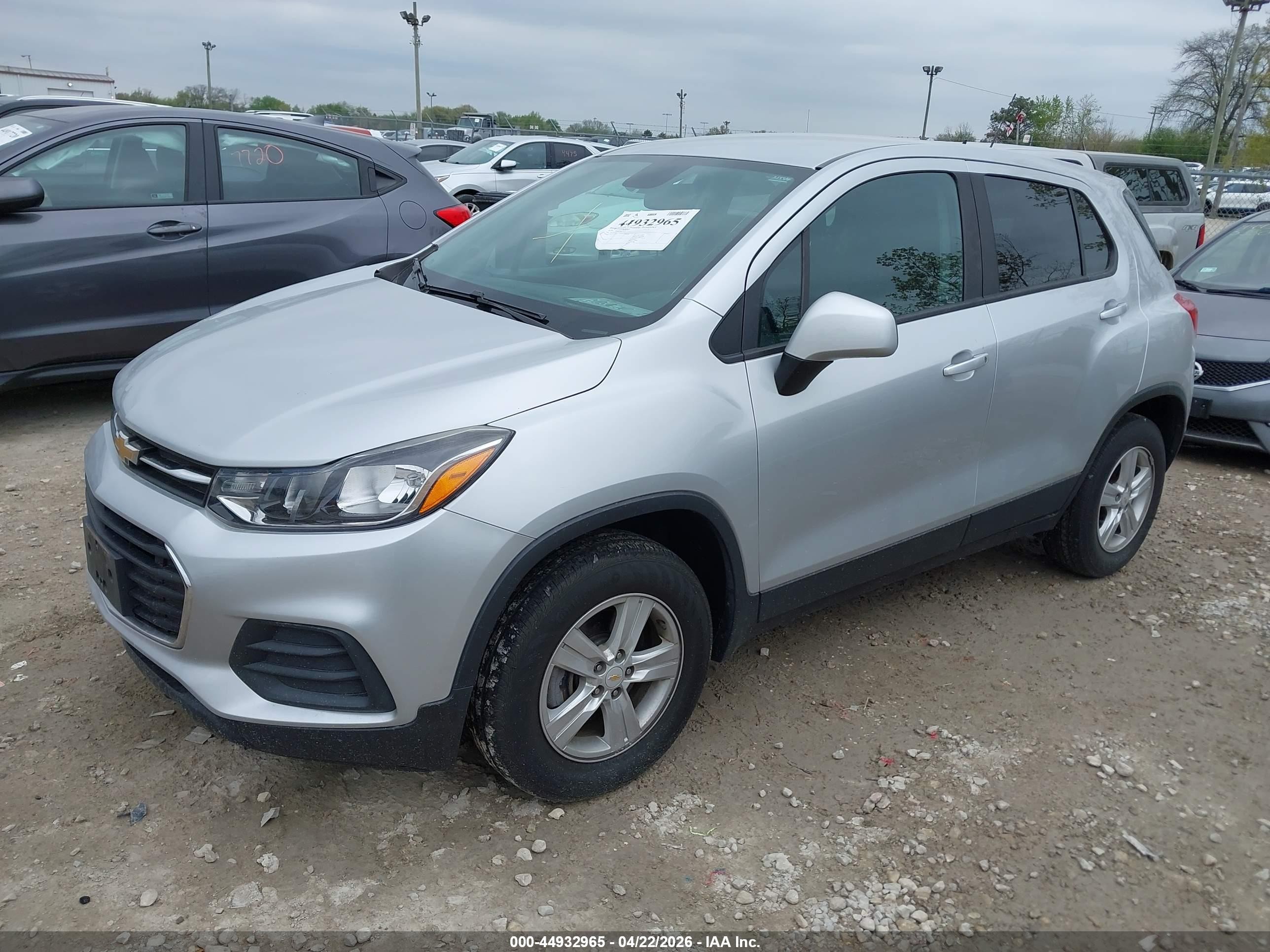 2020 Chevrolet Trax Awd Ls Silver vin: KL7CJNSB2LB312171