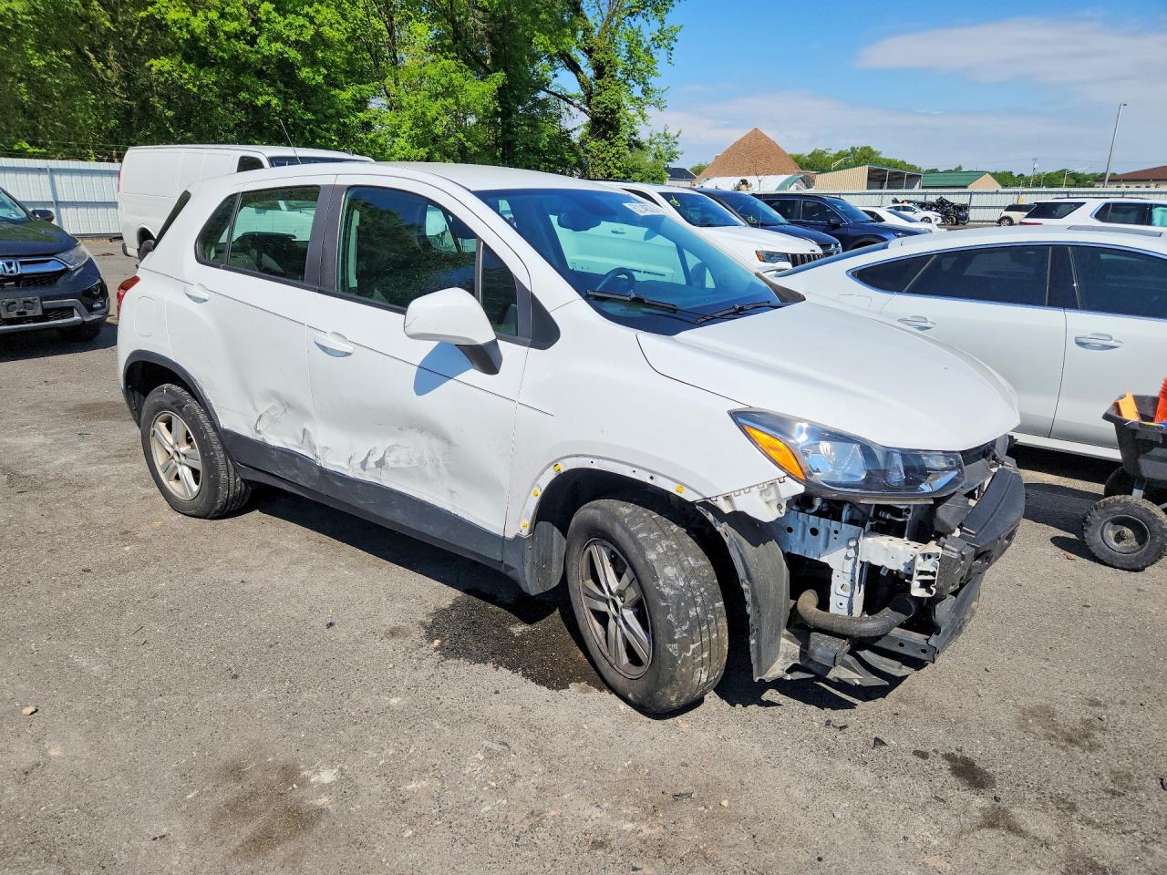 2020 Chevrolet Trax Ls White vin: KL7CJNSB3LB315015